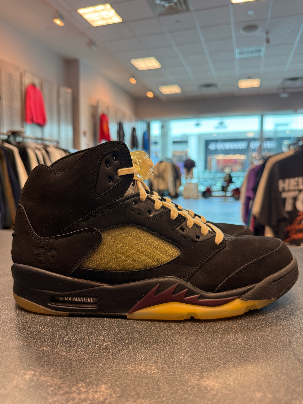 Jordan 5 Retro 'A Ma Maniére Dusk' Size 10M Preowned (NO BOX)