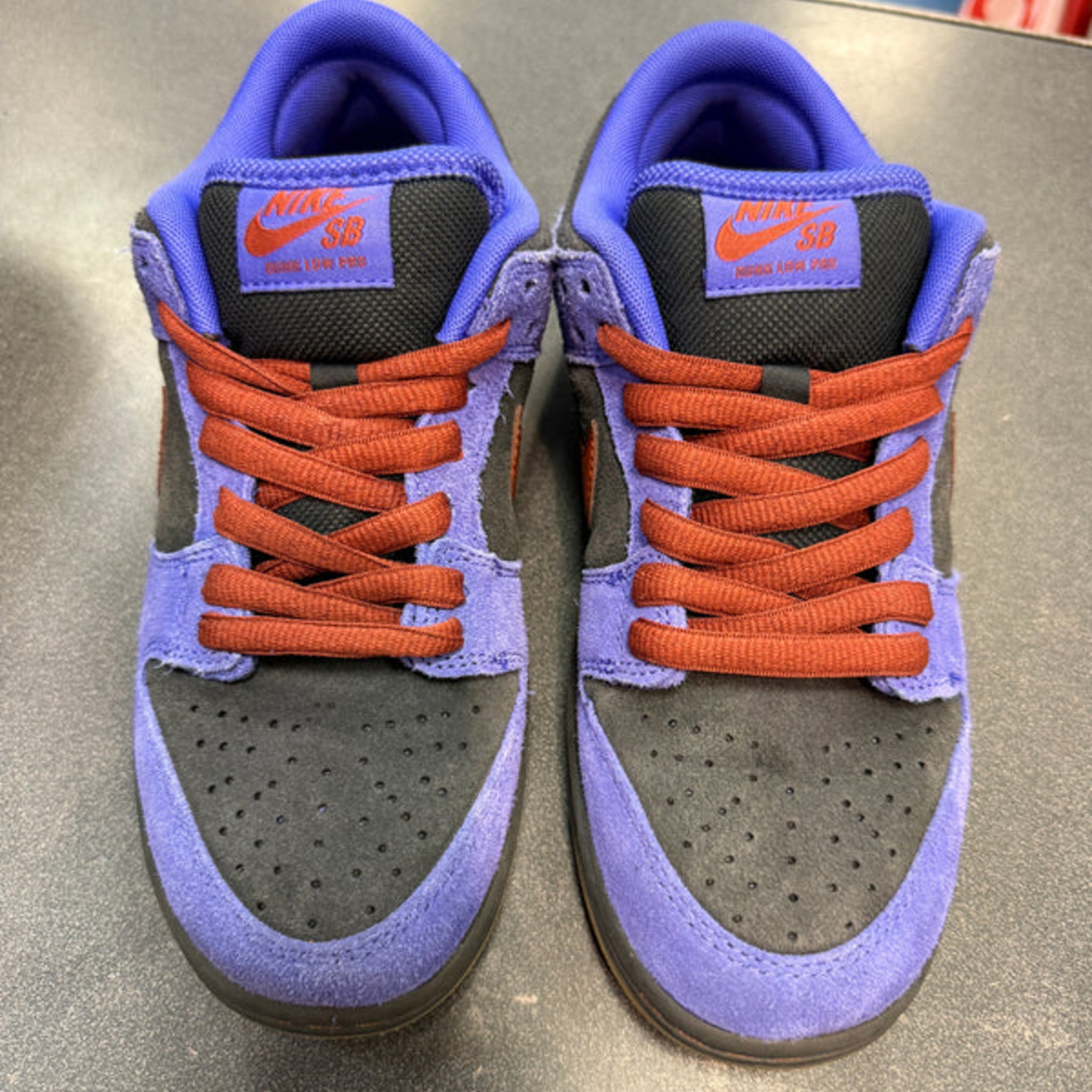 Nike SB Dunk Low "Persian Violet" Size 6.5M Preowned (NO BOX)