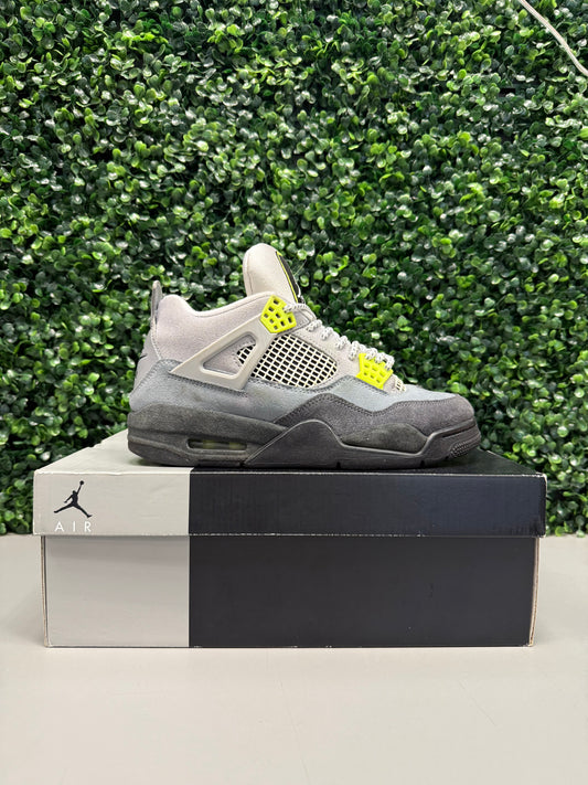 Jordan 4 Retro "95 Neon" Size 7 Preowned