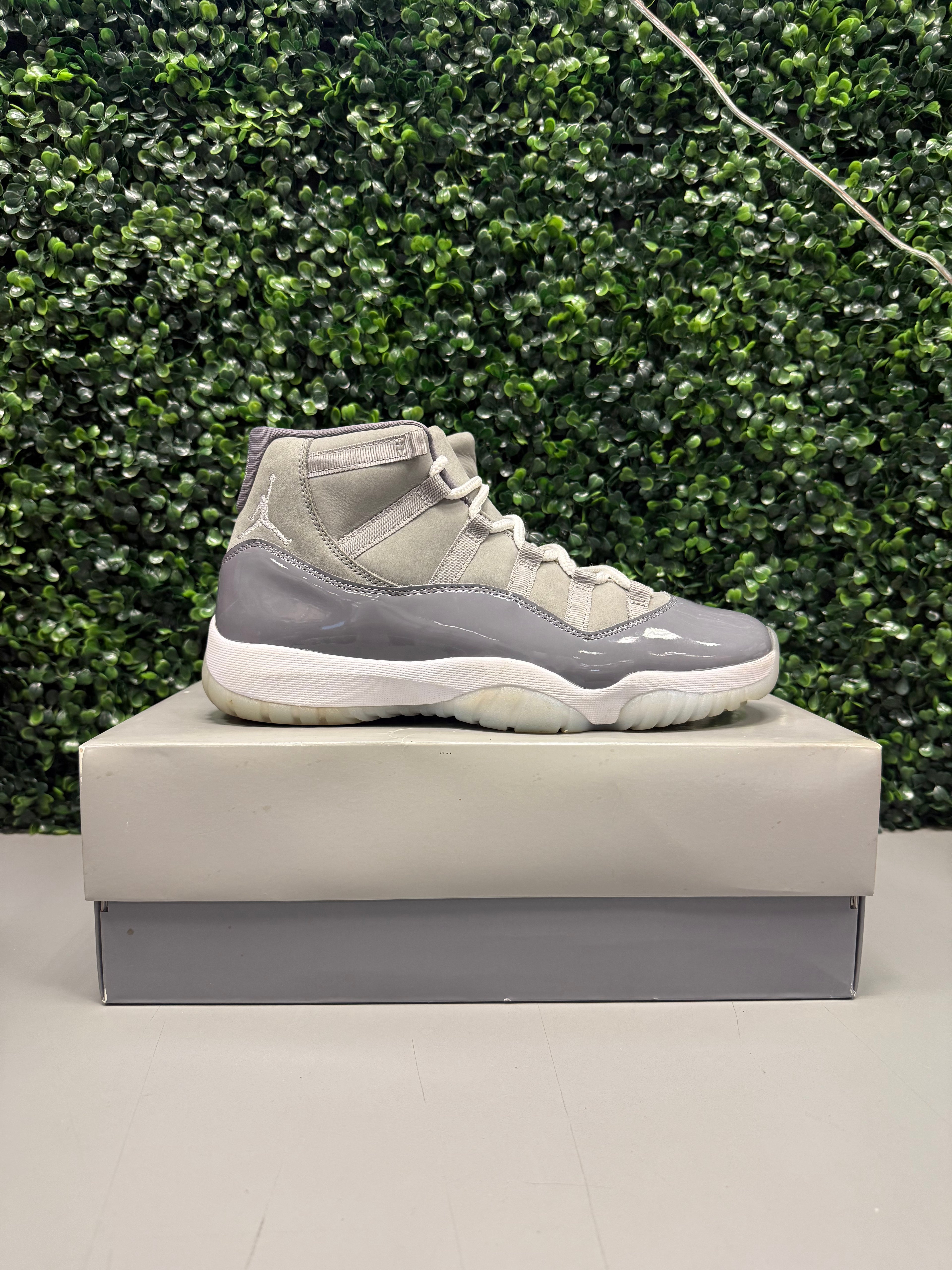 Jordan 11 "Cool Grey" Size 10.5 Preowned