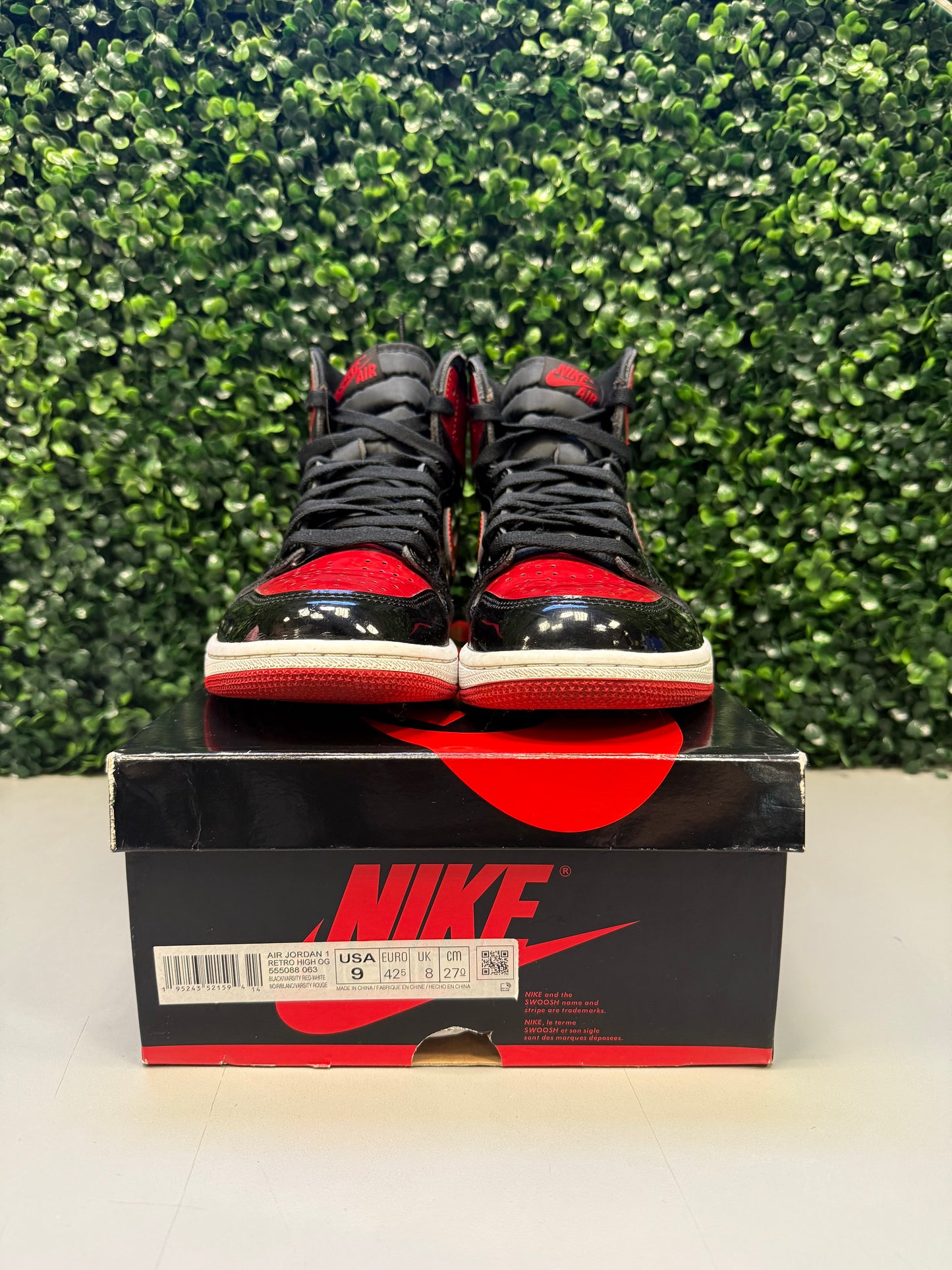 Jordan 1 High "Patent Bred" Size 9 Preowned