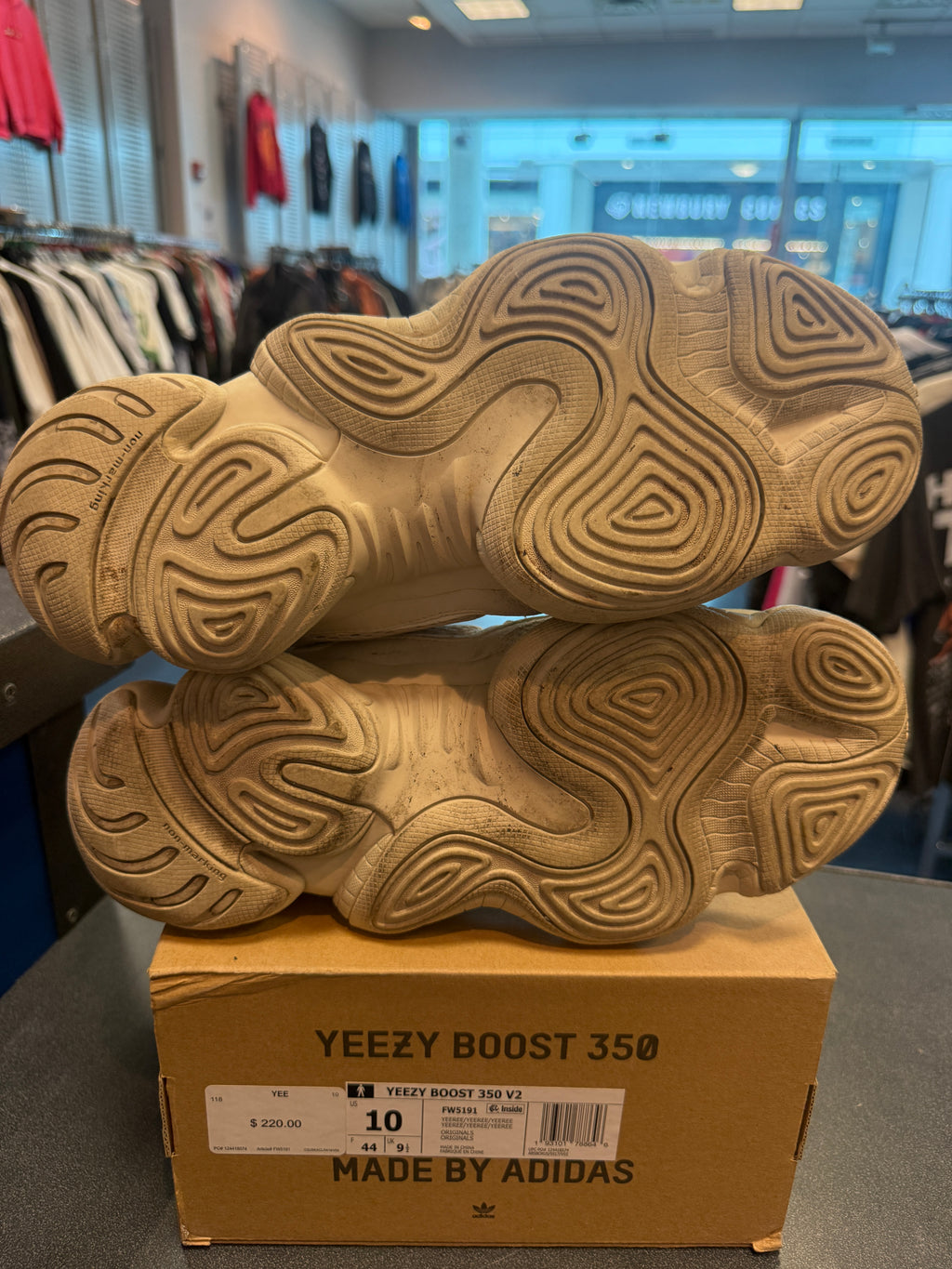 adidas Yeezy 500 'Blush' Size 10.5 Preowned