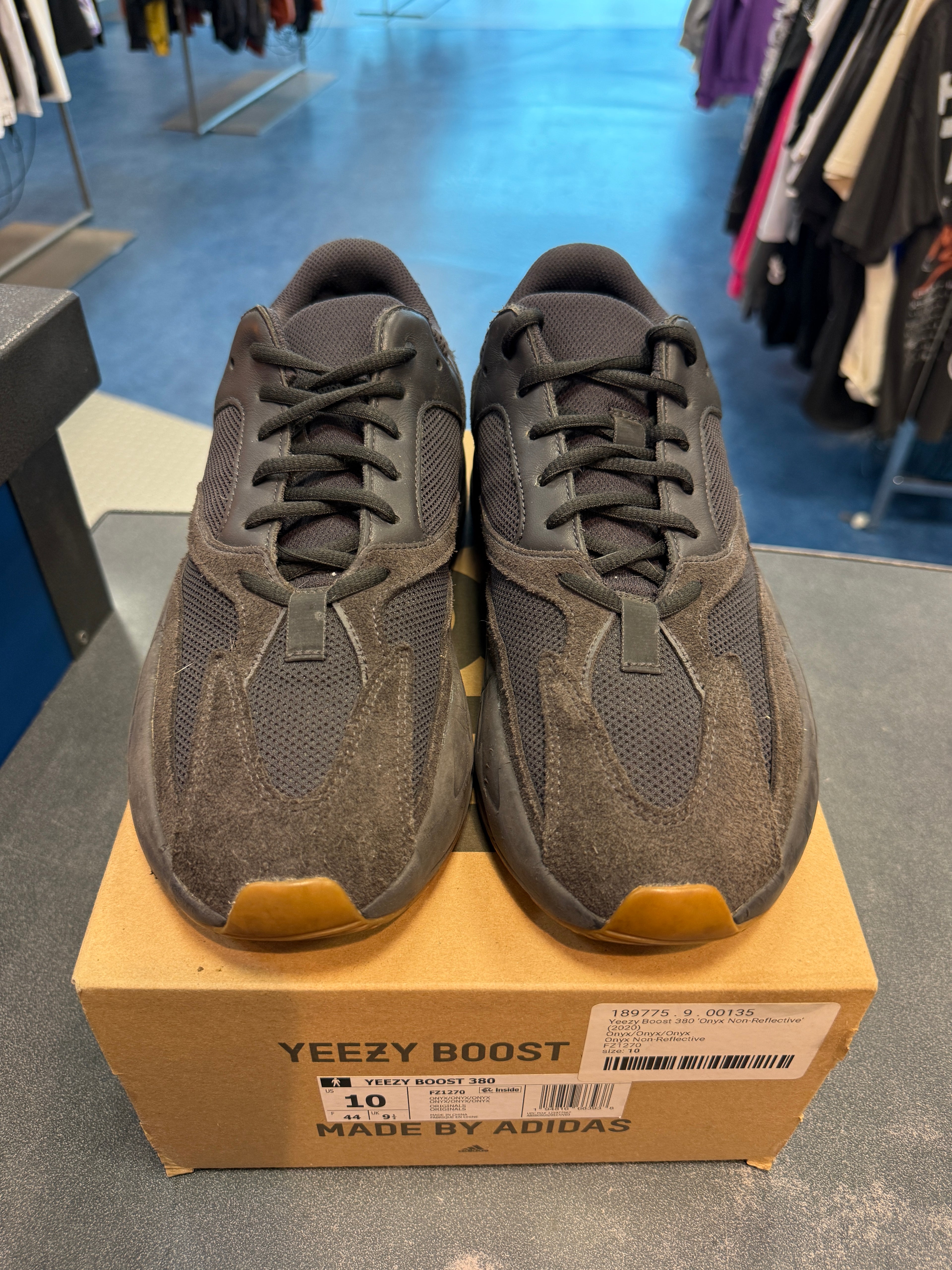 adidas Yeezy Boost 700 'Utility Black' Size 10 Preowned