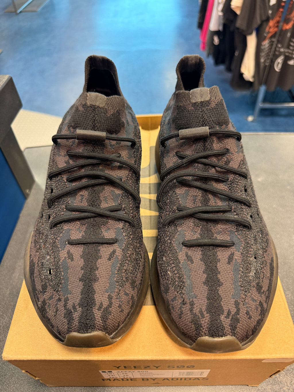 adidas Yeezy Boost 380 'Onyx' Size 10 Preowned