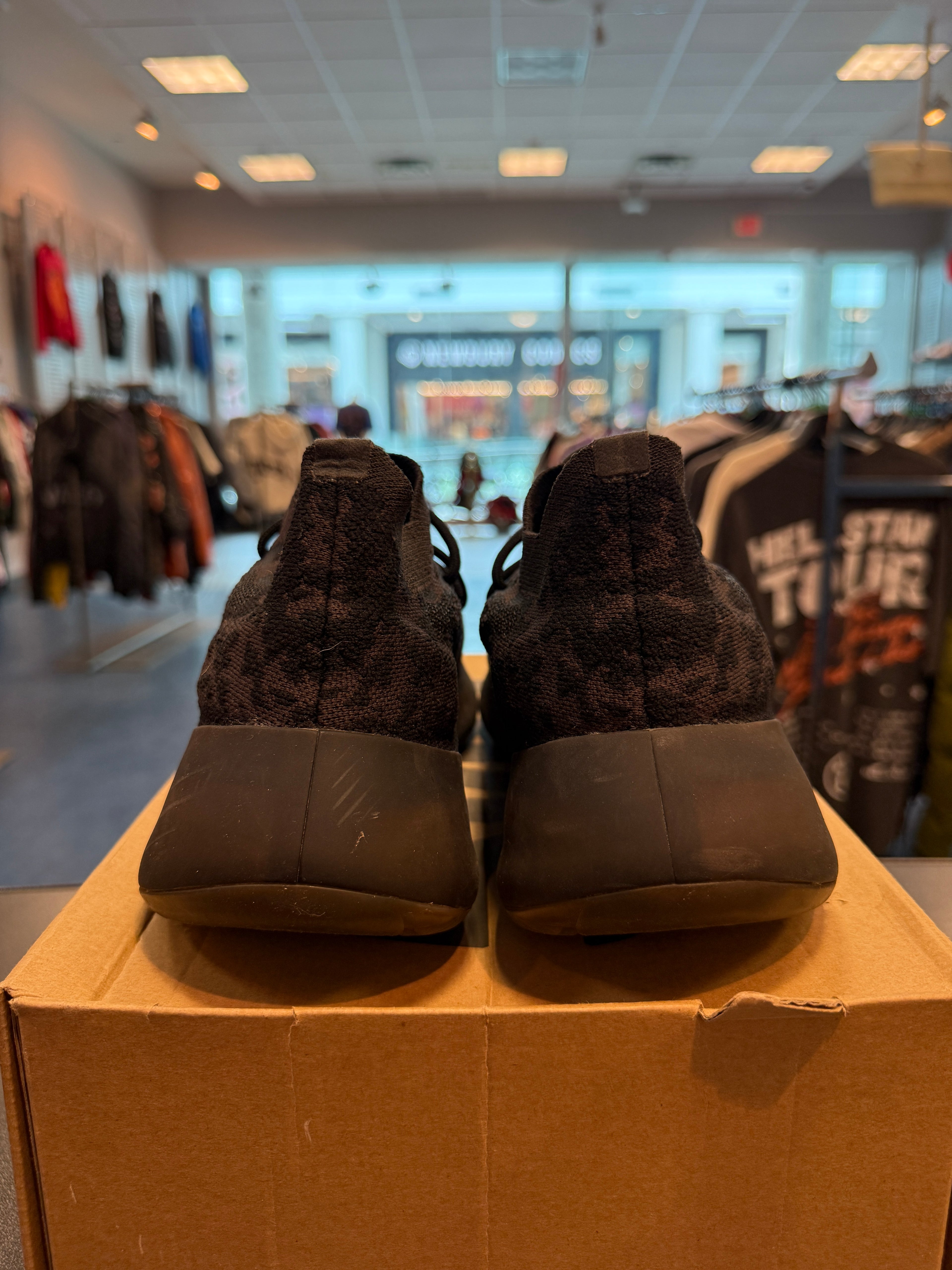 adidas Yeezy Boost 380 'Onyx' Size 10 Preowned