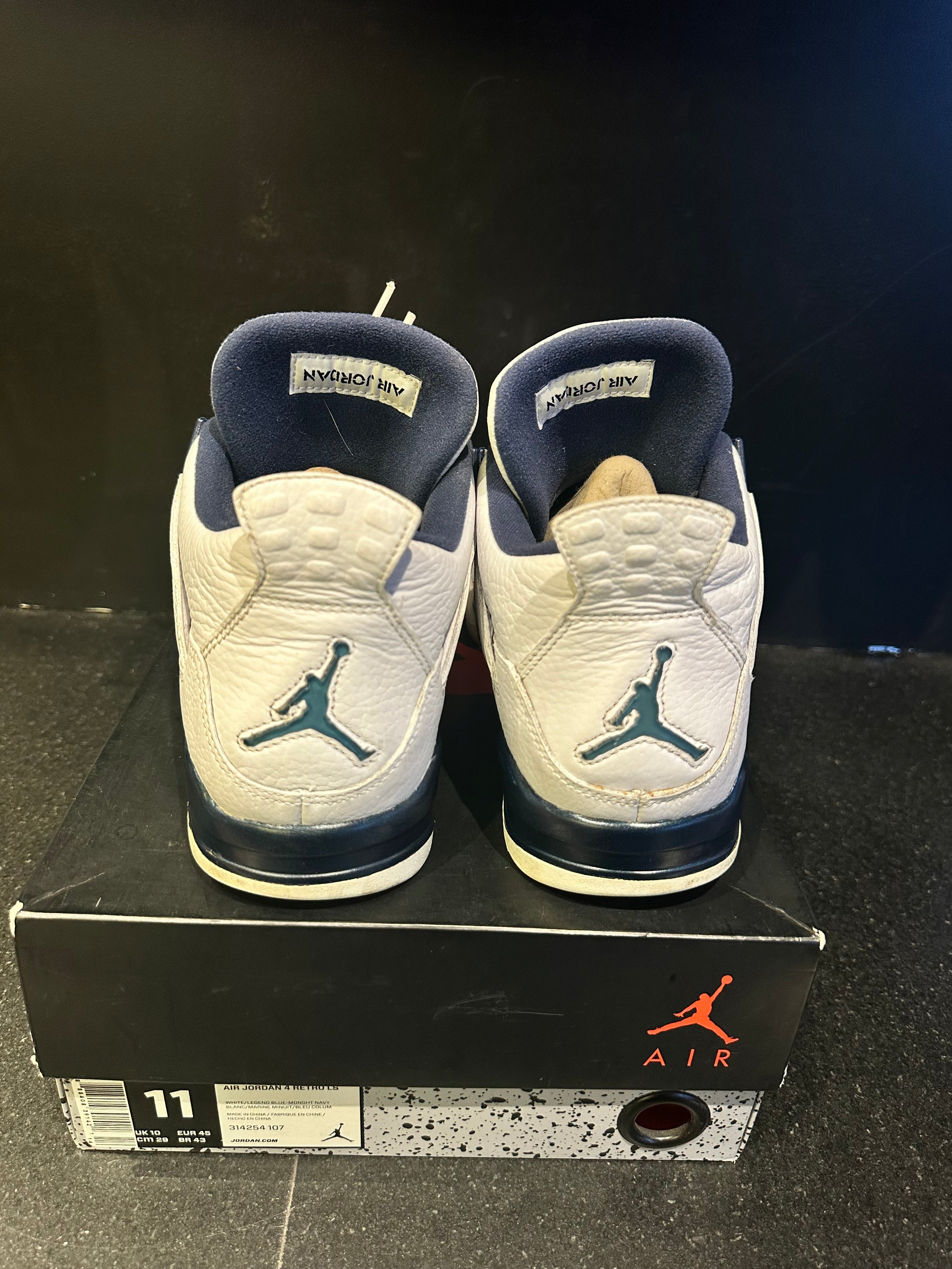 Jordan Retro 4 "Columbia" Preowned