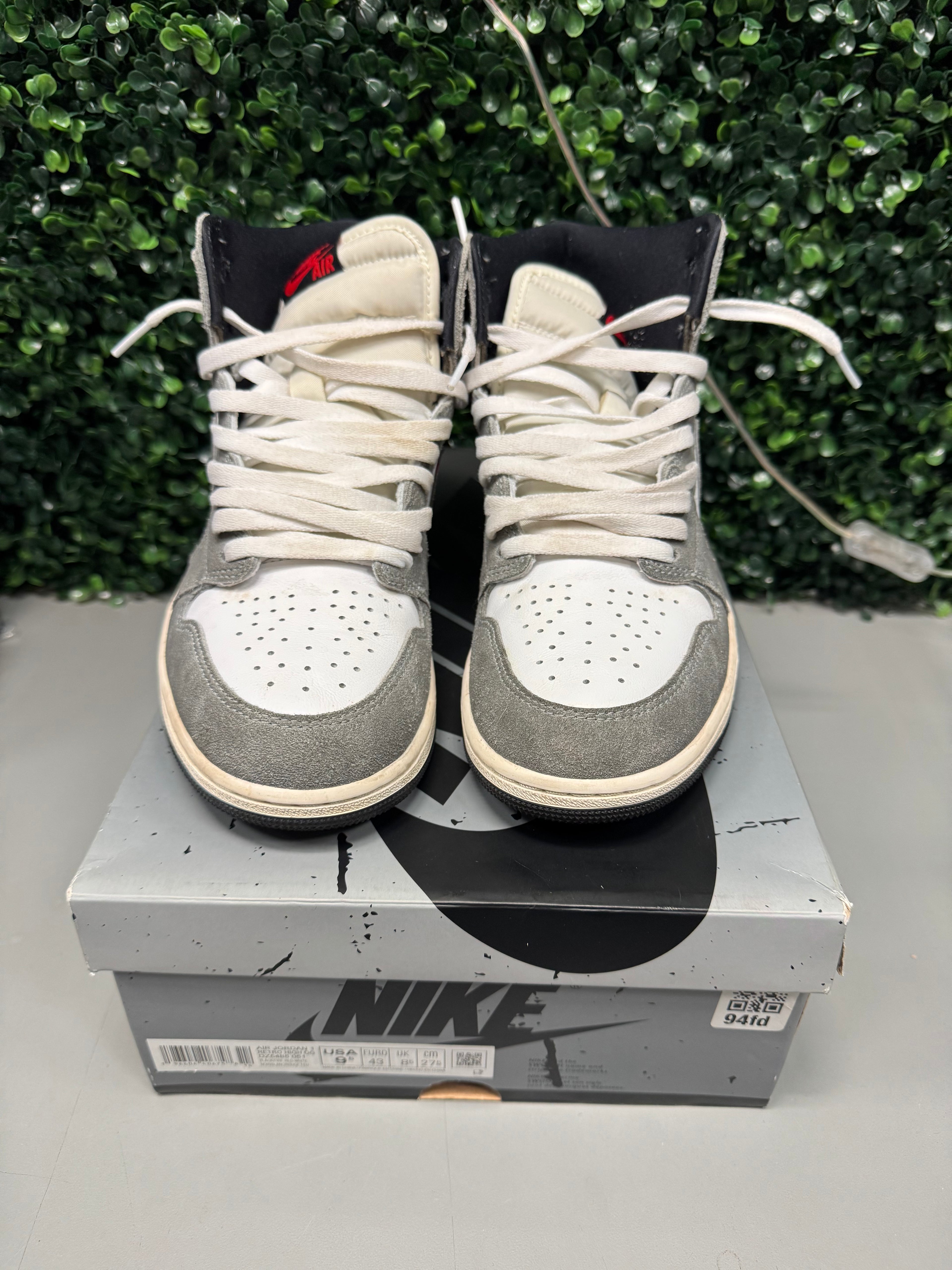 Jordan 1 Retro High OG "Washed Black" Size 9.5W/8M Preowned