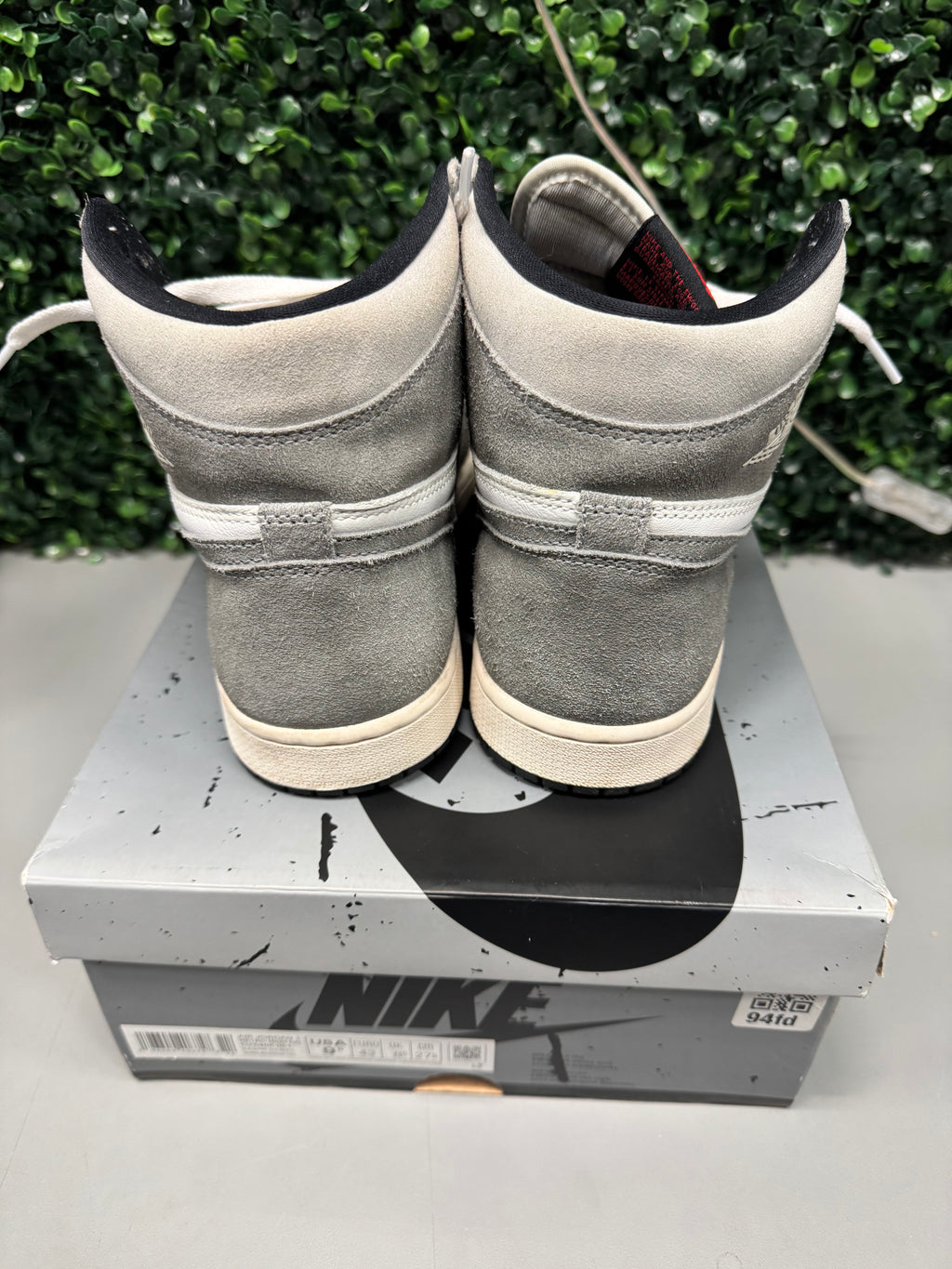 Jordan 1 Retro High OG "Washed Black" Size 9.5W/8M Preowned