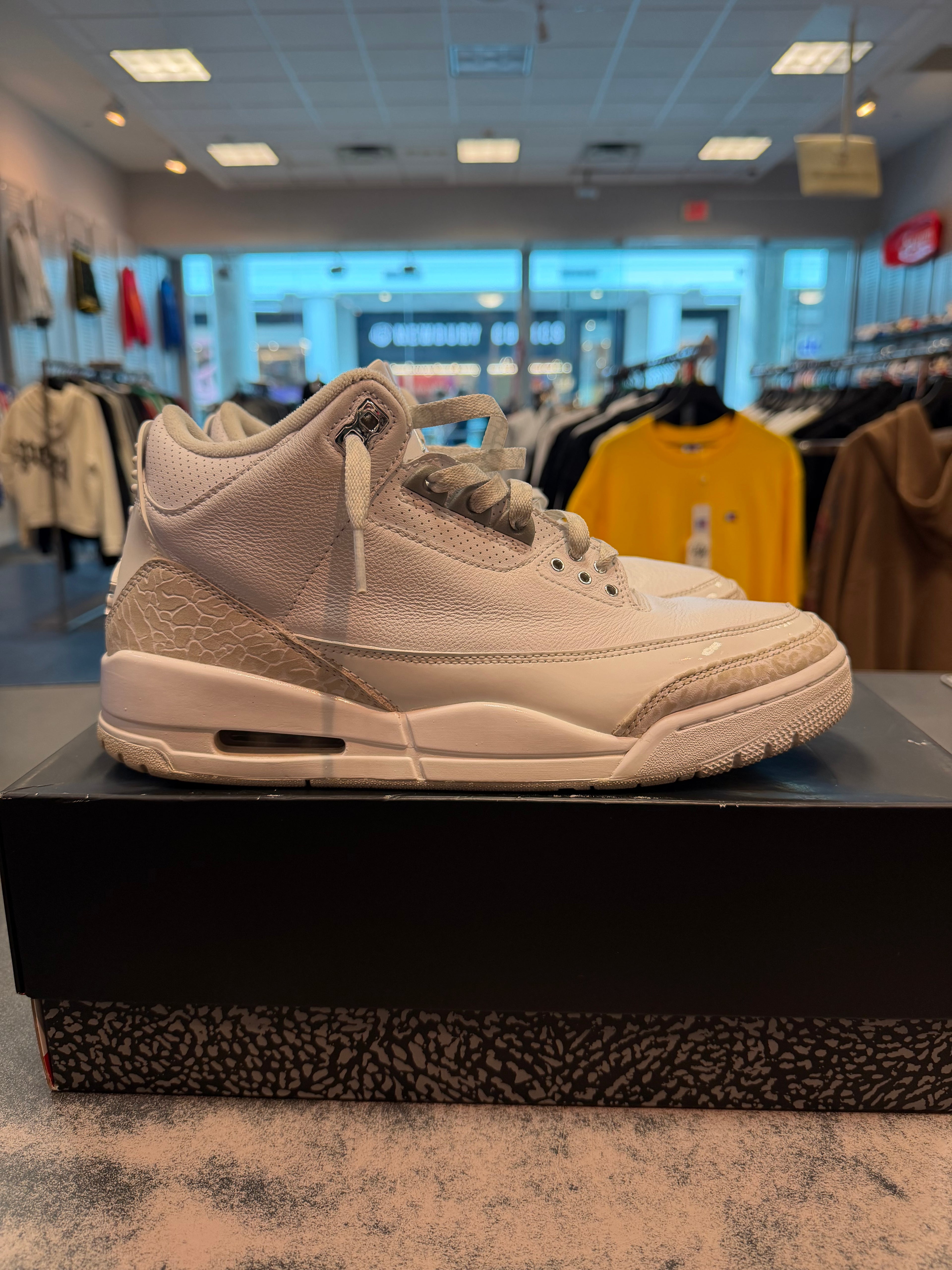 Jordan 3 Retro Pure Money (2025) Size 9.5 Preowned