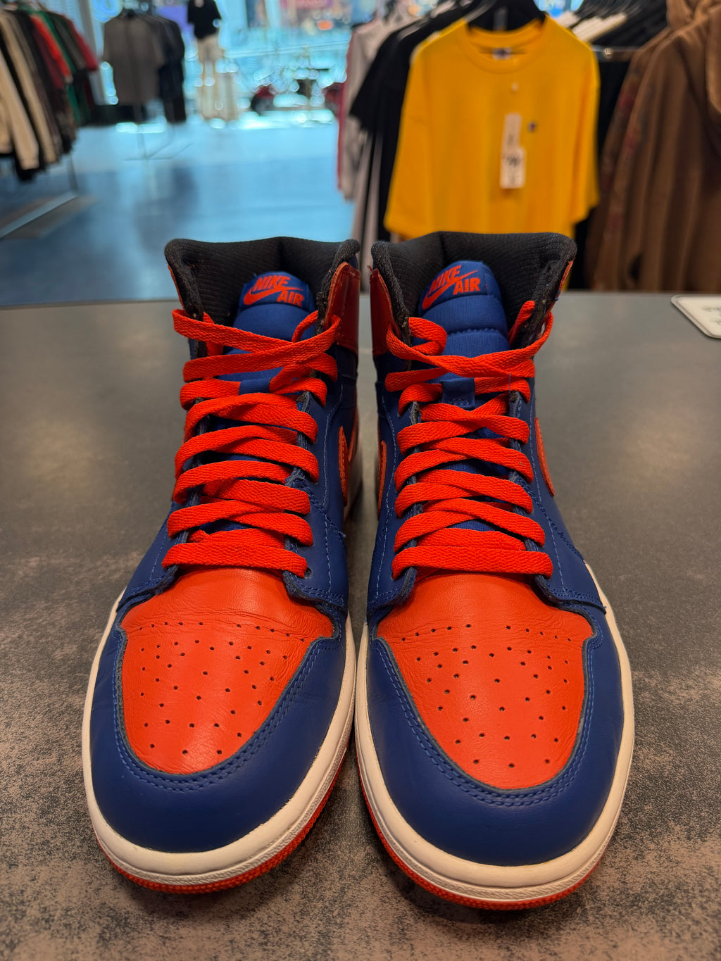 Jordan 1 Retro Knicks Size 9.5 Preowned