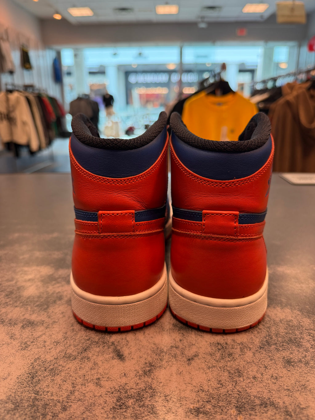 Jordan 1 Retro Knicks Size 9.5 Preowned