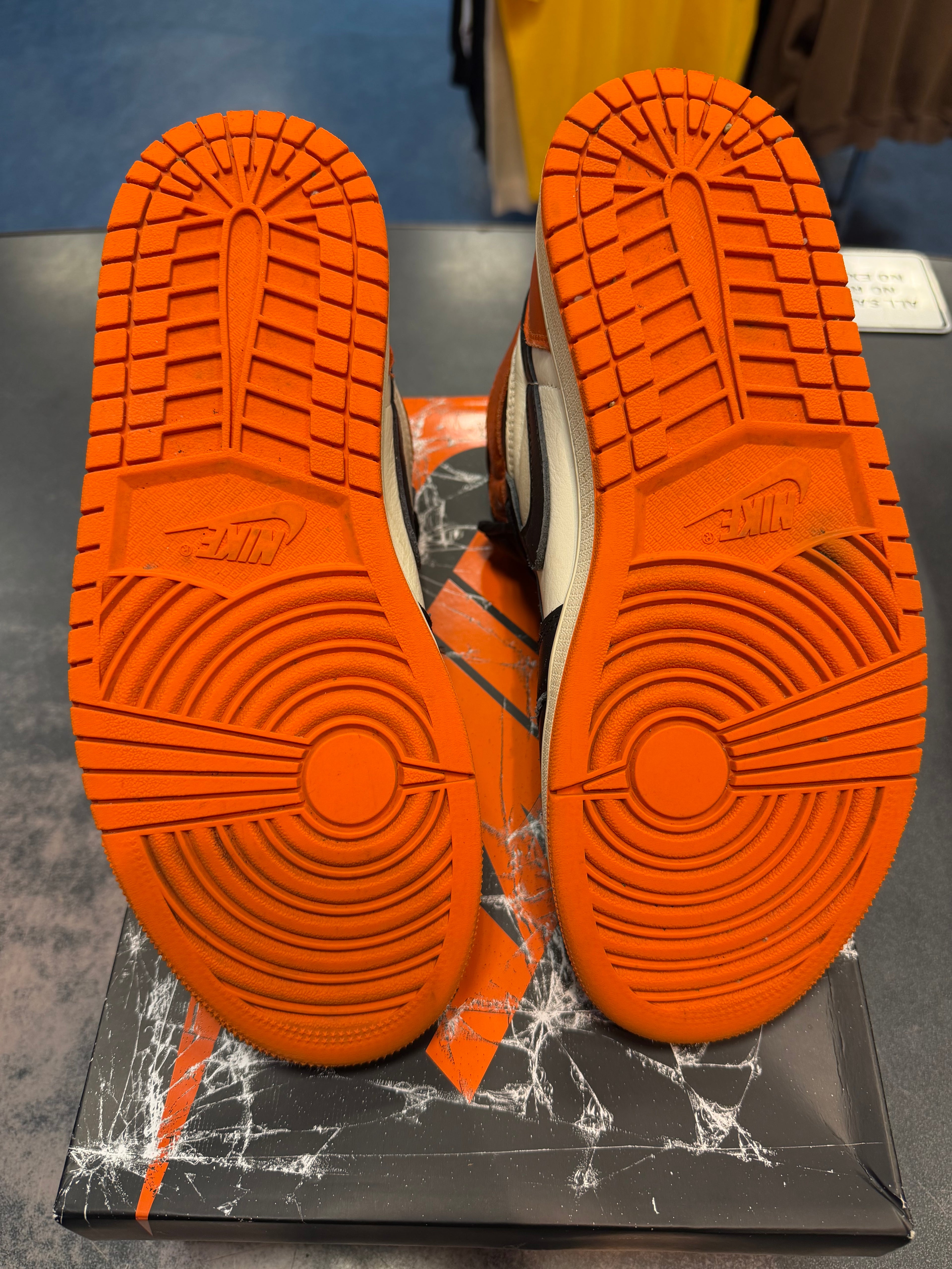 Jordan 1 Retro High OG Shattered Backboard (2025) Size 9 Preowned