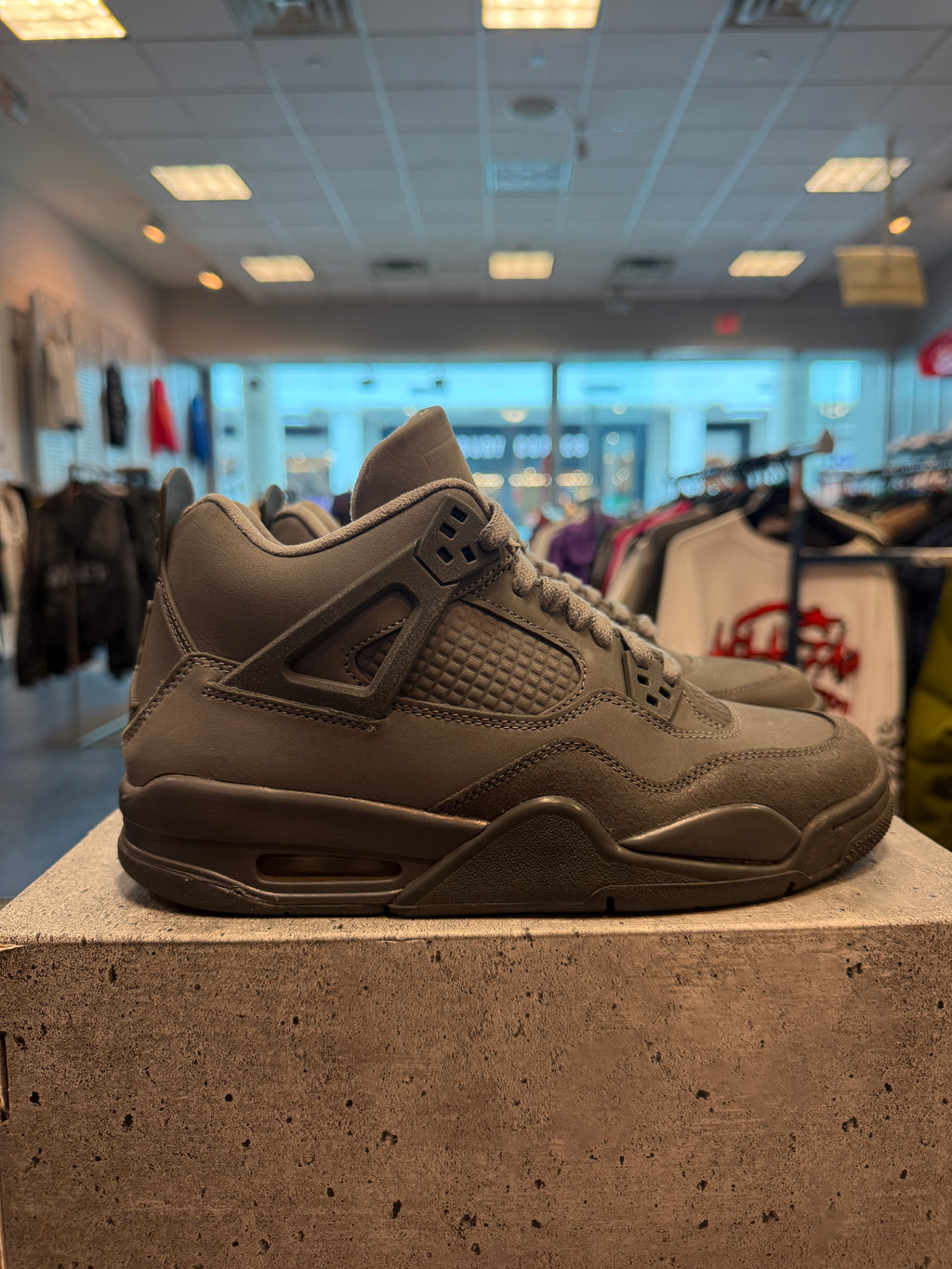 Jordan 4 Retro SE Paris Olympics "Wet Cement" (GS) Size 7Y Preowned