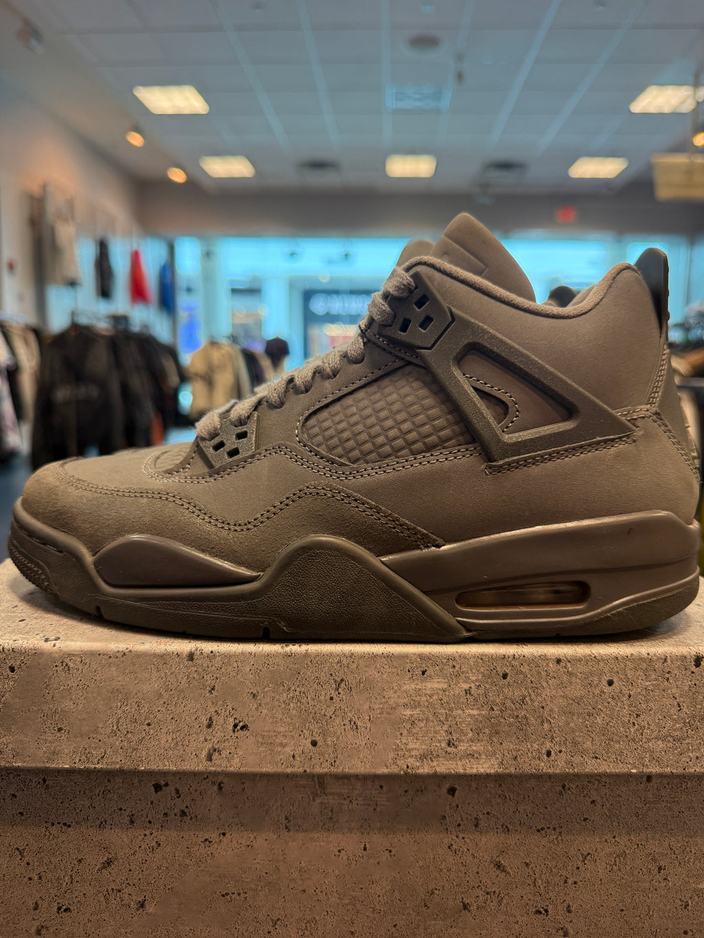 Jordan 4 Retro SE Paris Olympics "Wet Cement" (GS) Size 7Y Preowned
