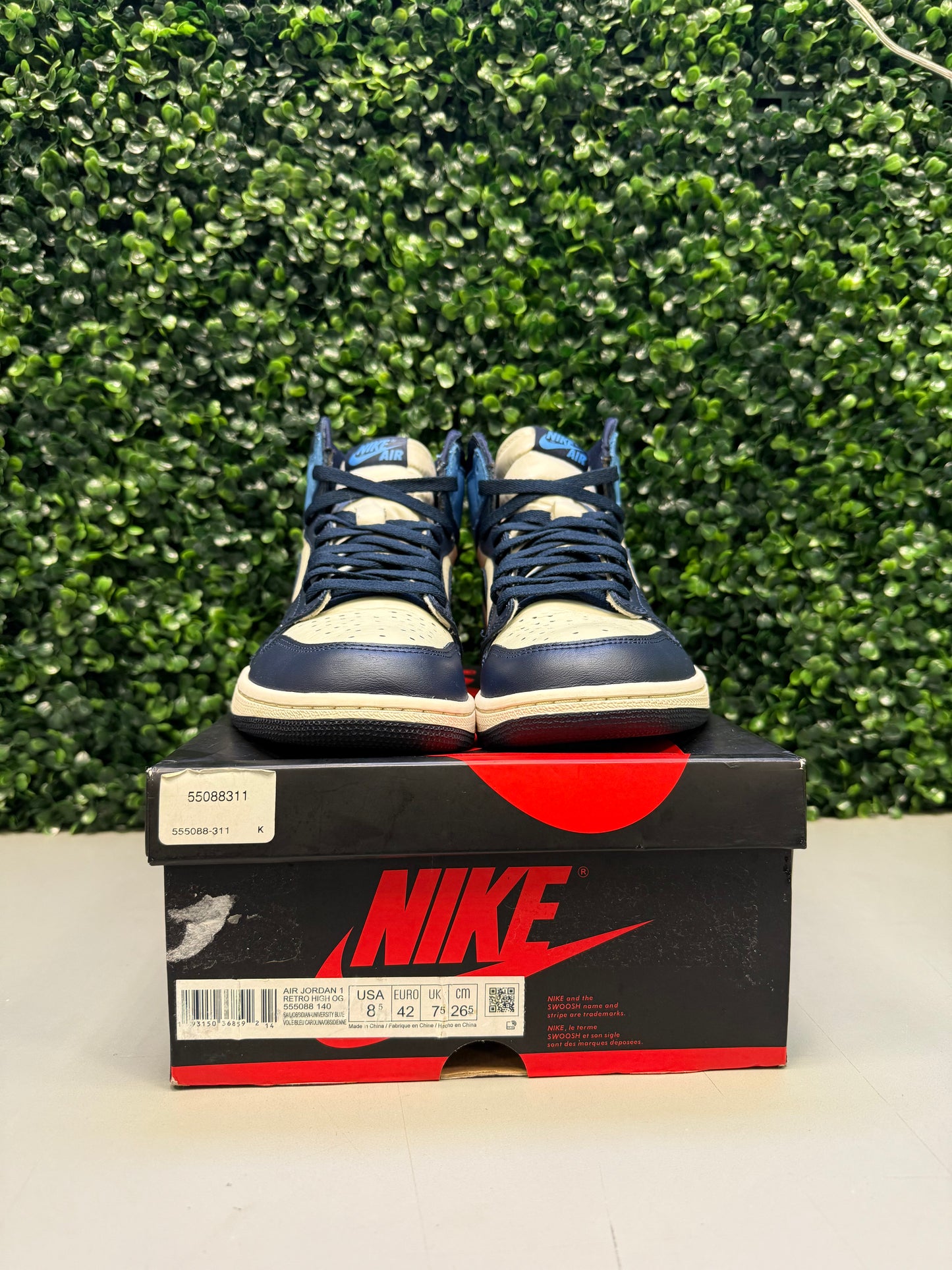 Jordan 1 "Obsidian" Size 8.5 Preowned