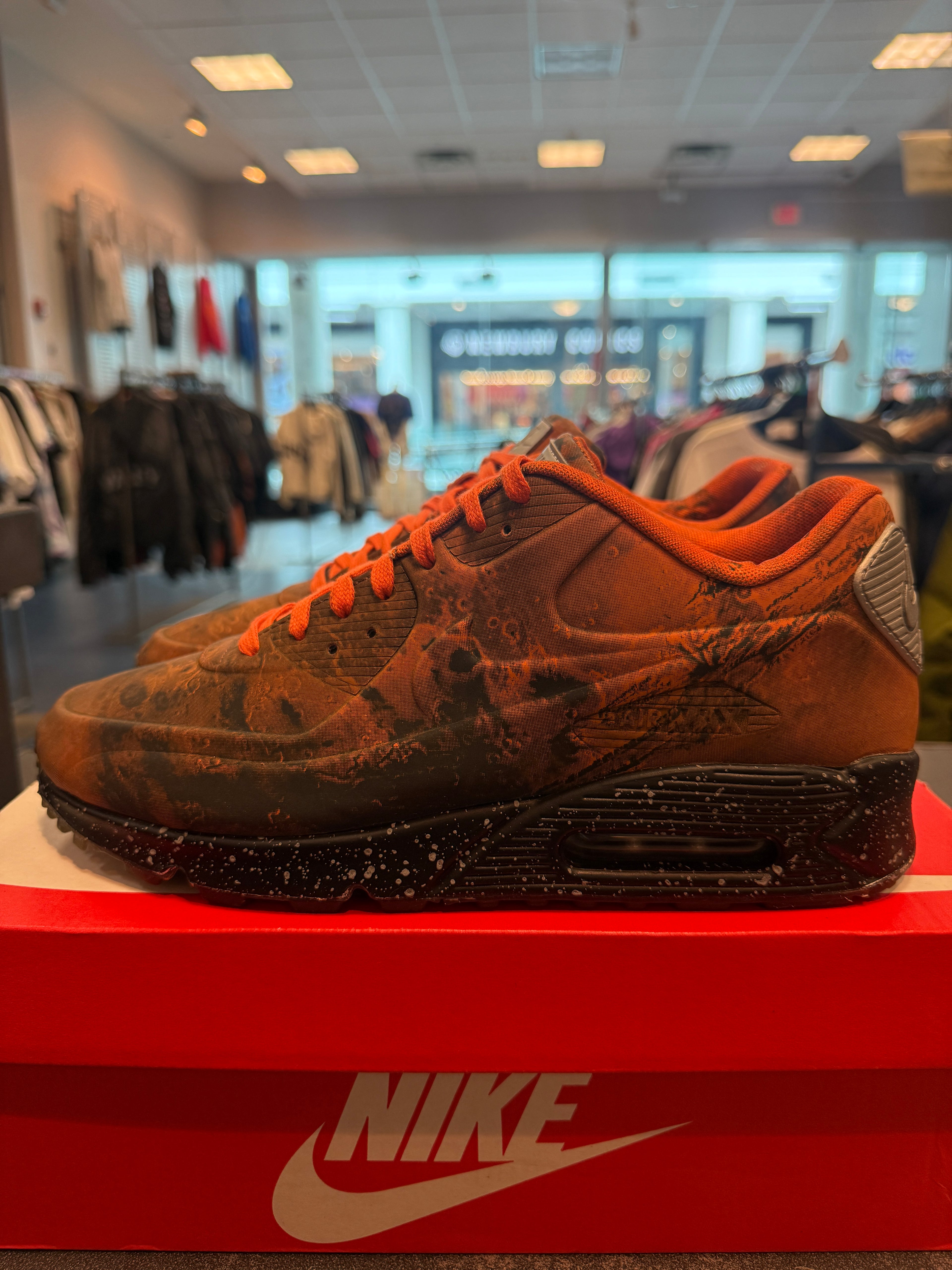 Nike Air Max 90 "Mars Landing" Size 10 Preowned