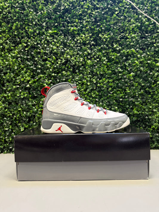 Jordan 9 Retro "Fire Red" Size 8.5 Preowned