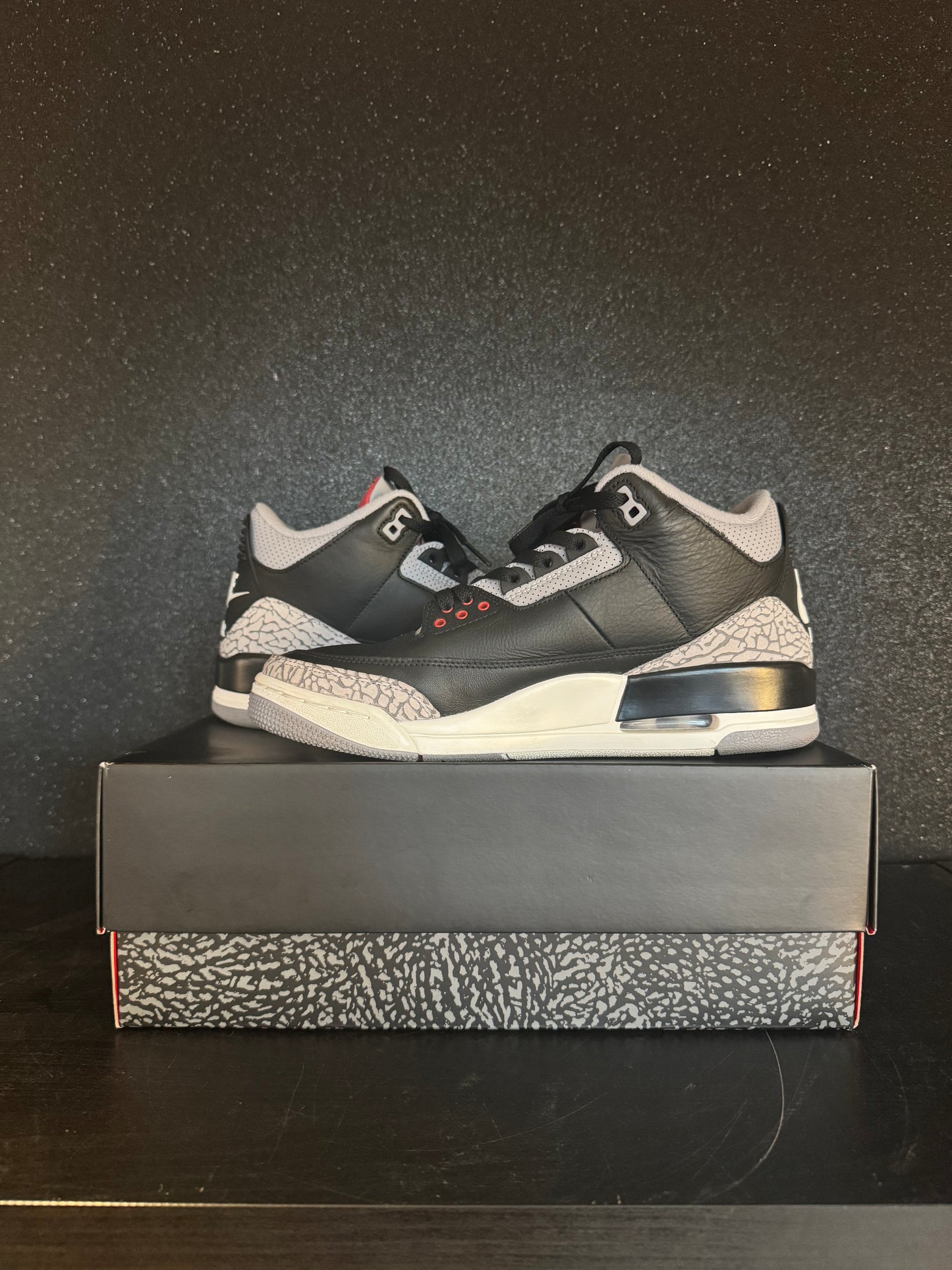 Jordan 3 'Black Cement Reimagined 2024' Size 9 Preowned with box