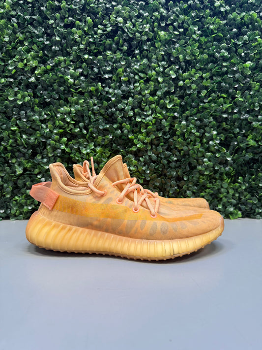Yeezy 350 "Mono Clay" Size 8.5 Preowned