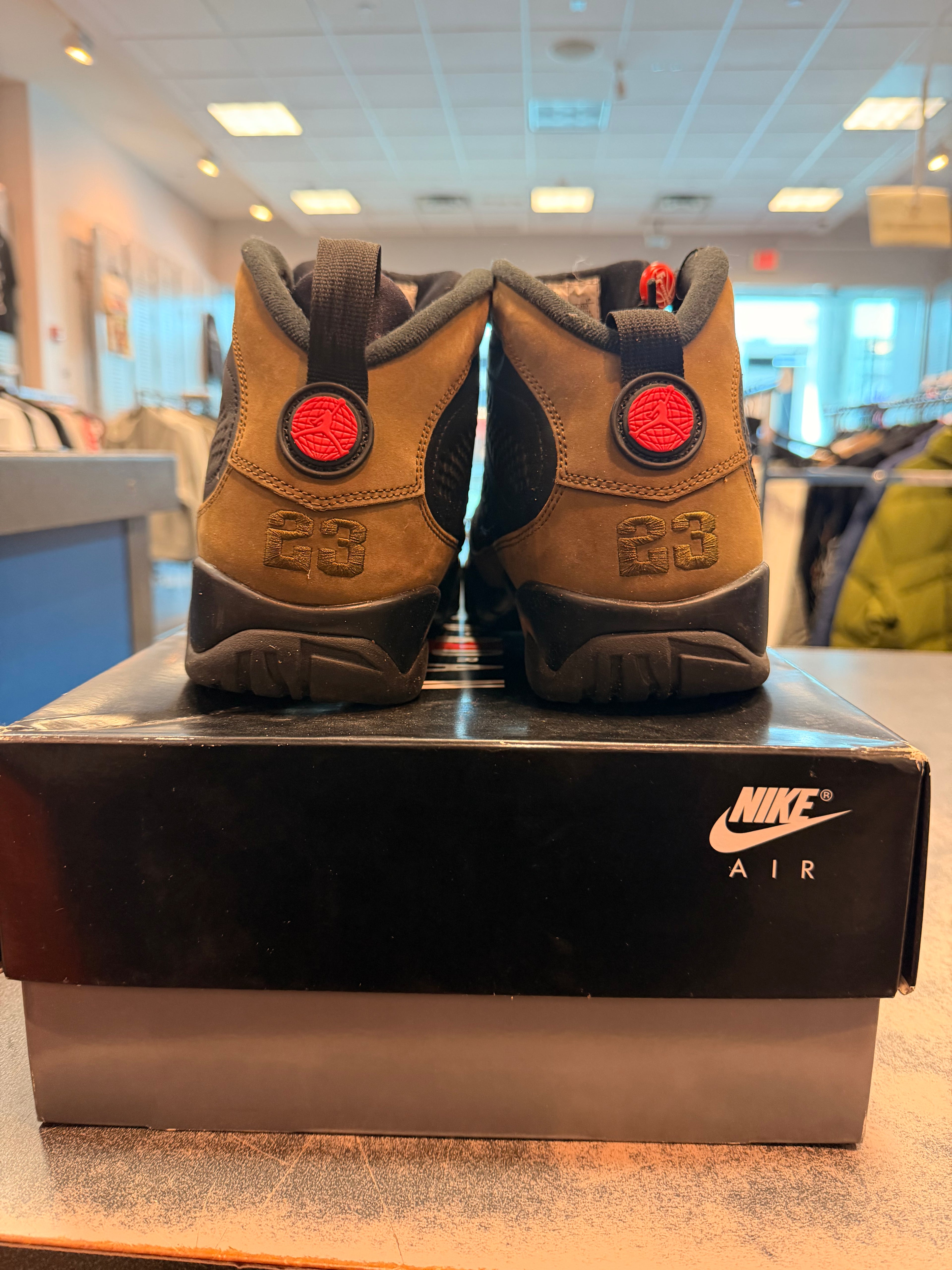 Jordan 9 "Olive" Size 10 Preowned