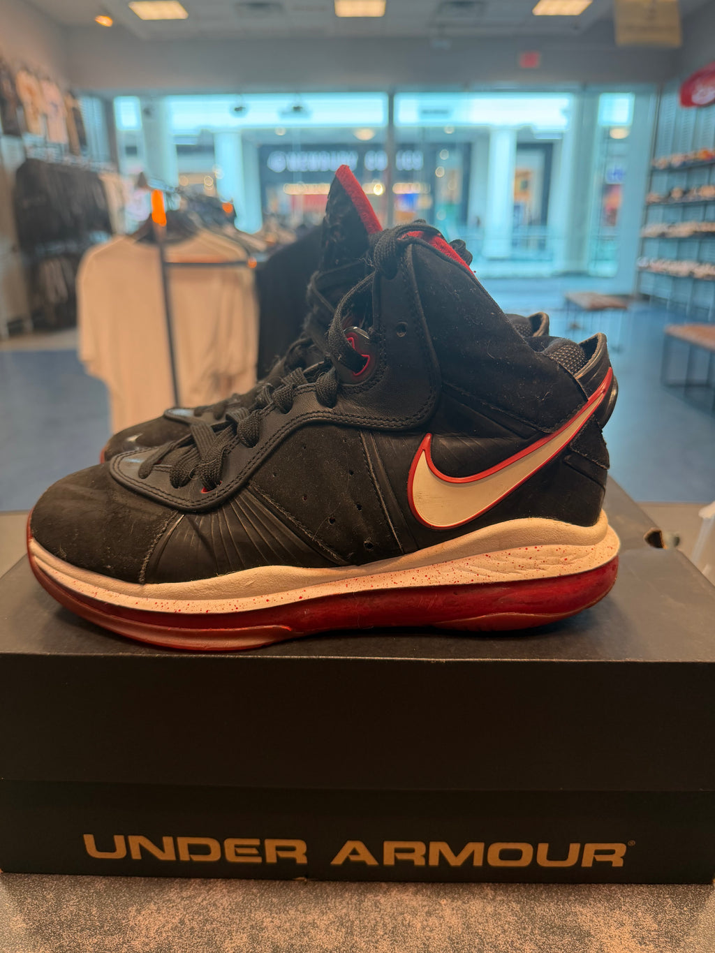Nike LeBron 8 GS Preowned Size 5.5Y