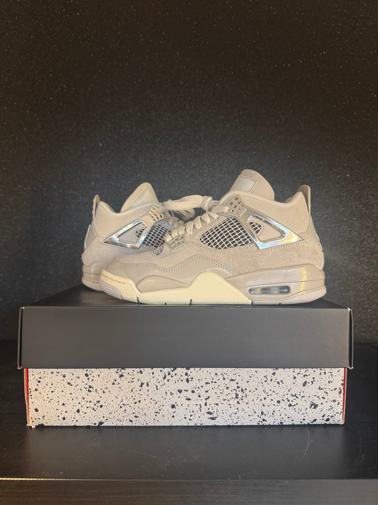 Jordan 4 'Frozen Moments' Size 7 Preowned with box