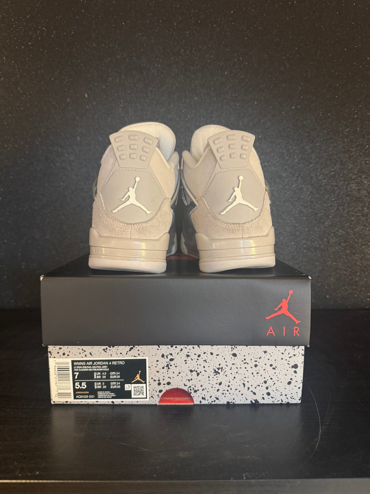 Jordan 4 'Frozen Moments' Size 7 Preowned with box