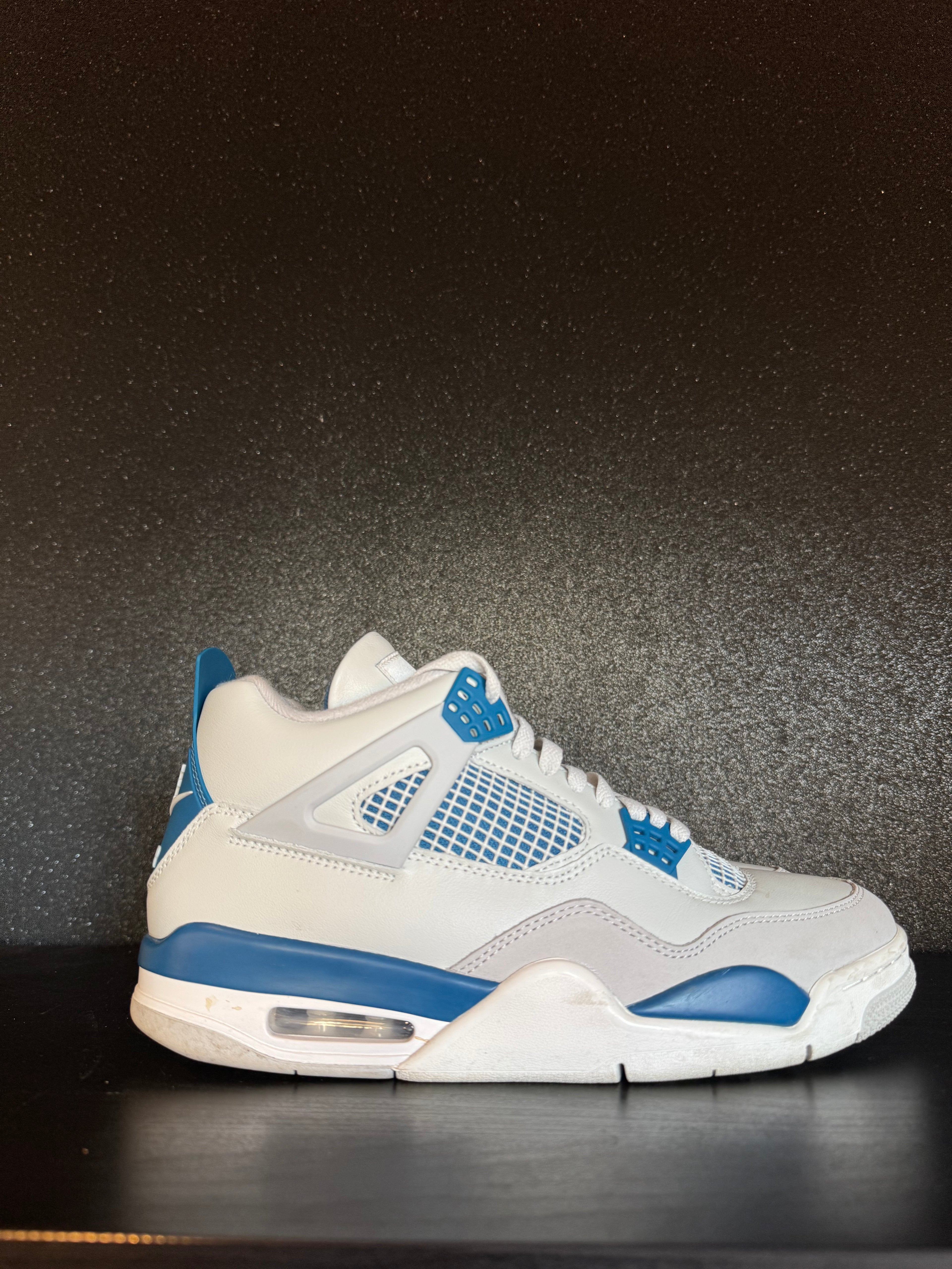Jordan 4 Military Blue Size 10 Preowned