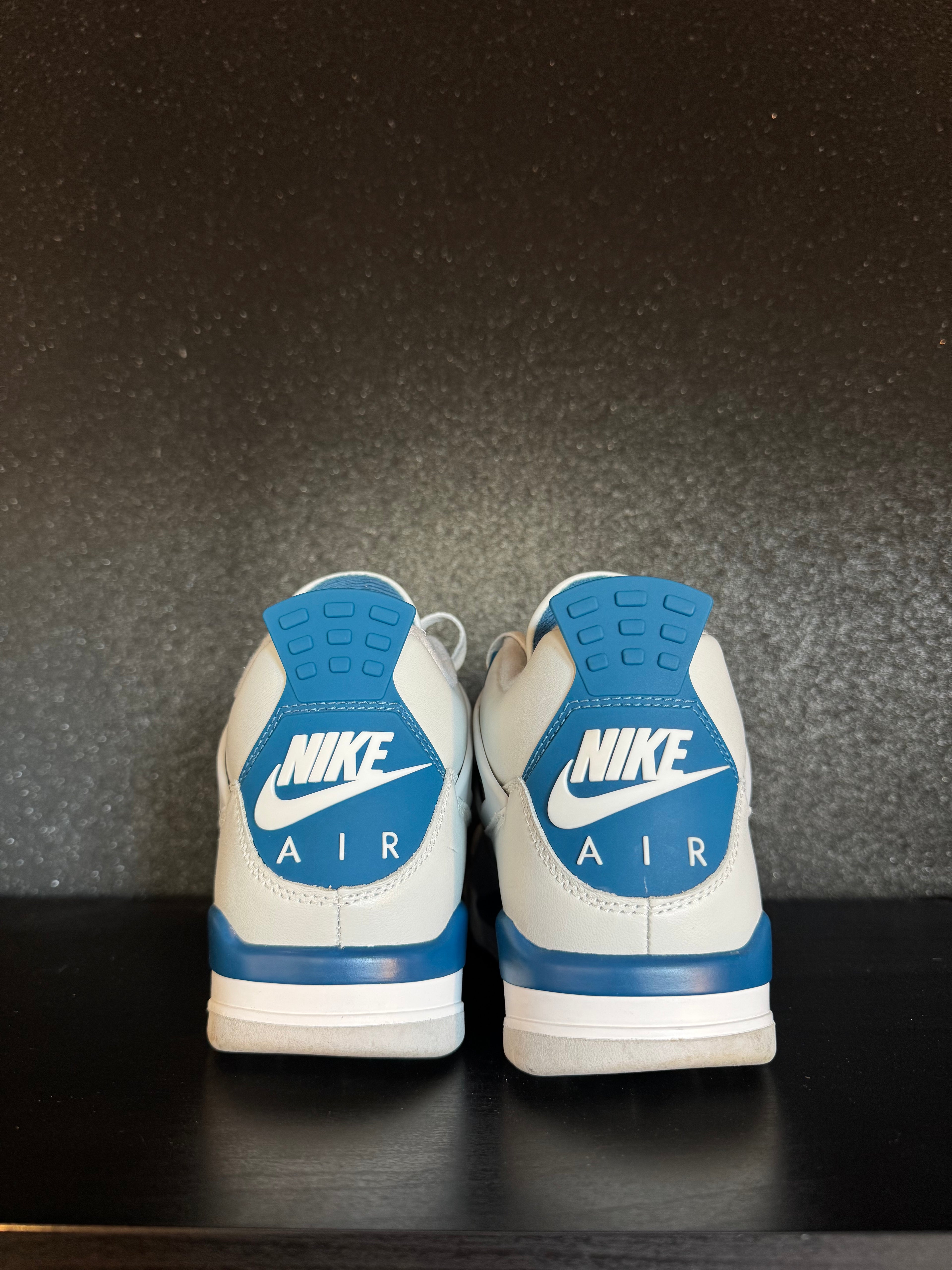 Jordan 4 Military Blue Size 10 Preowned