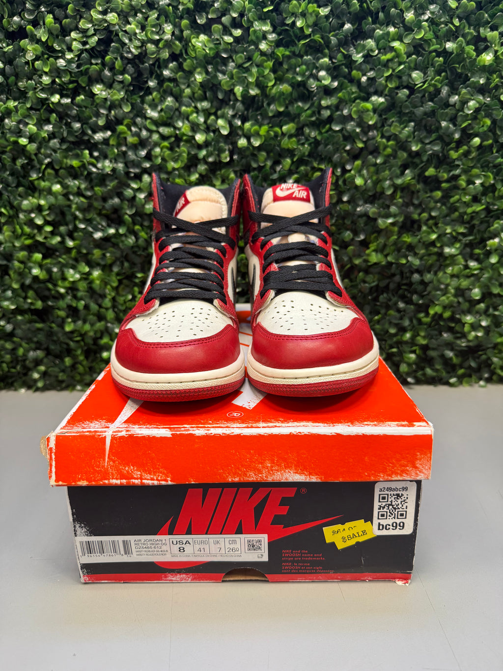 Jordan 1 "Chicago Lost & Found" Size 8 Preowned