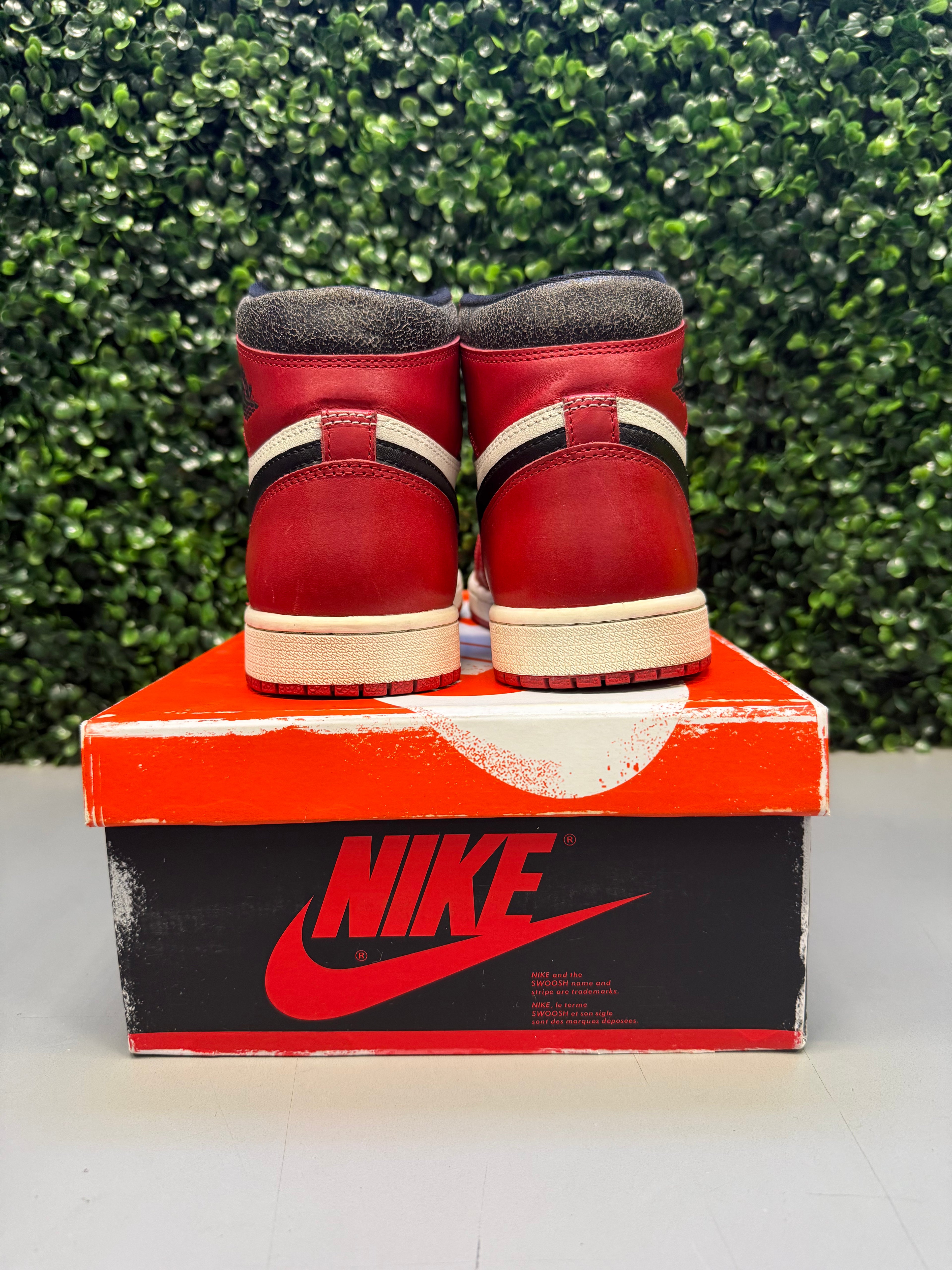 Jordan 1 "Chicago Lost & Found" Size 8 Preowned