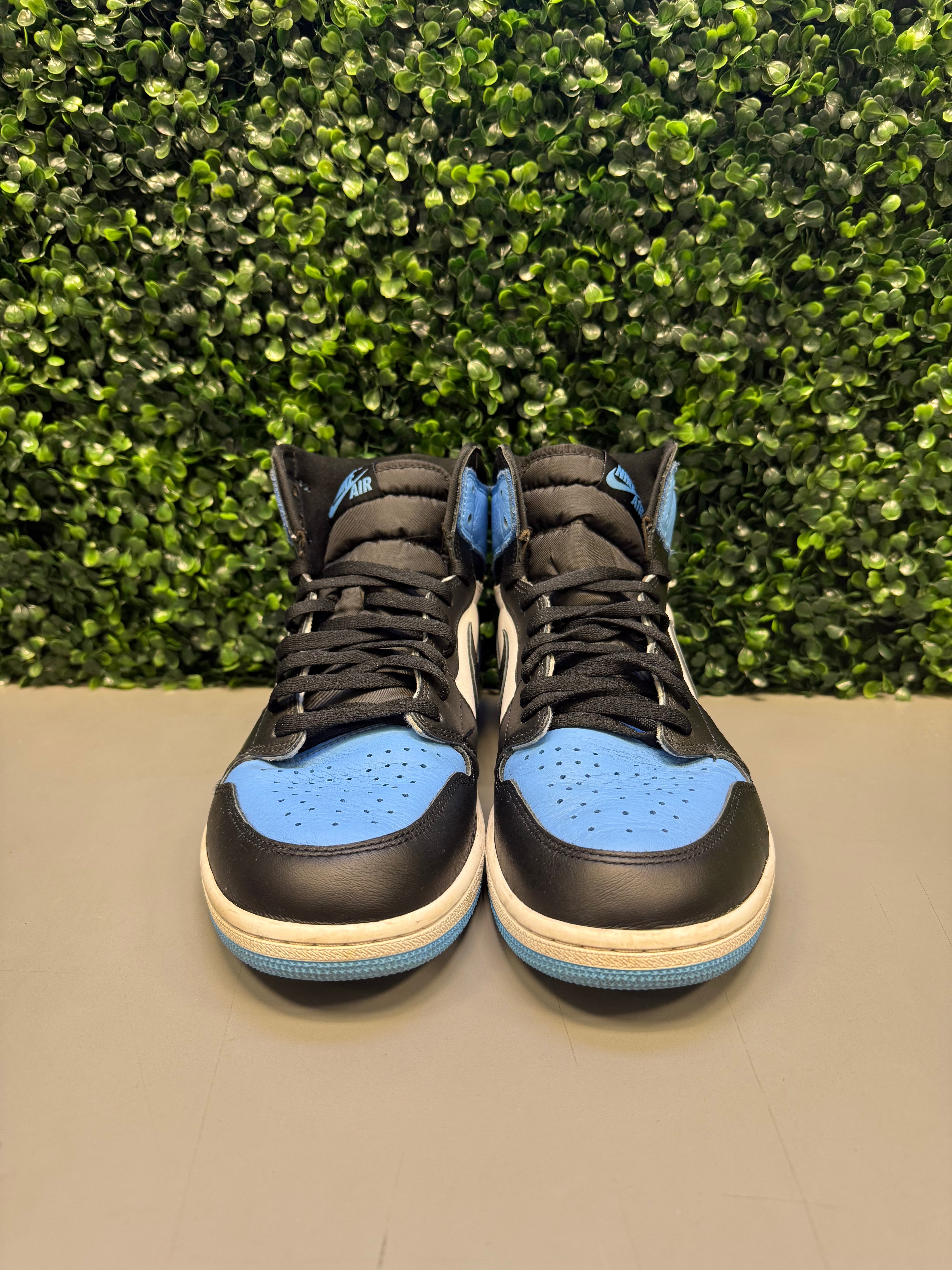 Jordan 1 "UNC Toe" Size 14 Preowned