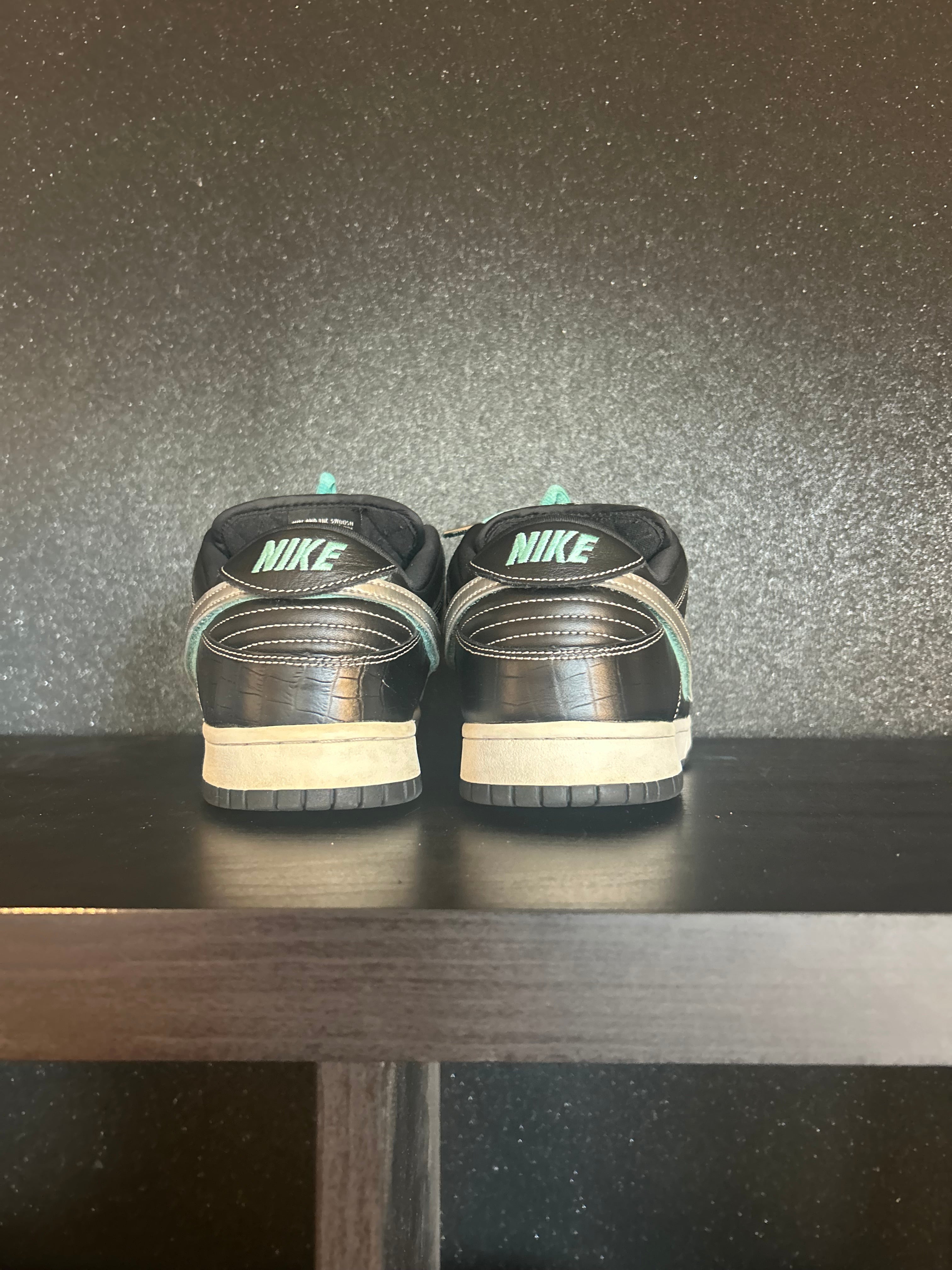Nike SB Dunk Low Diamond Supply Co Black Diamond Size 11 Preowned