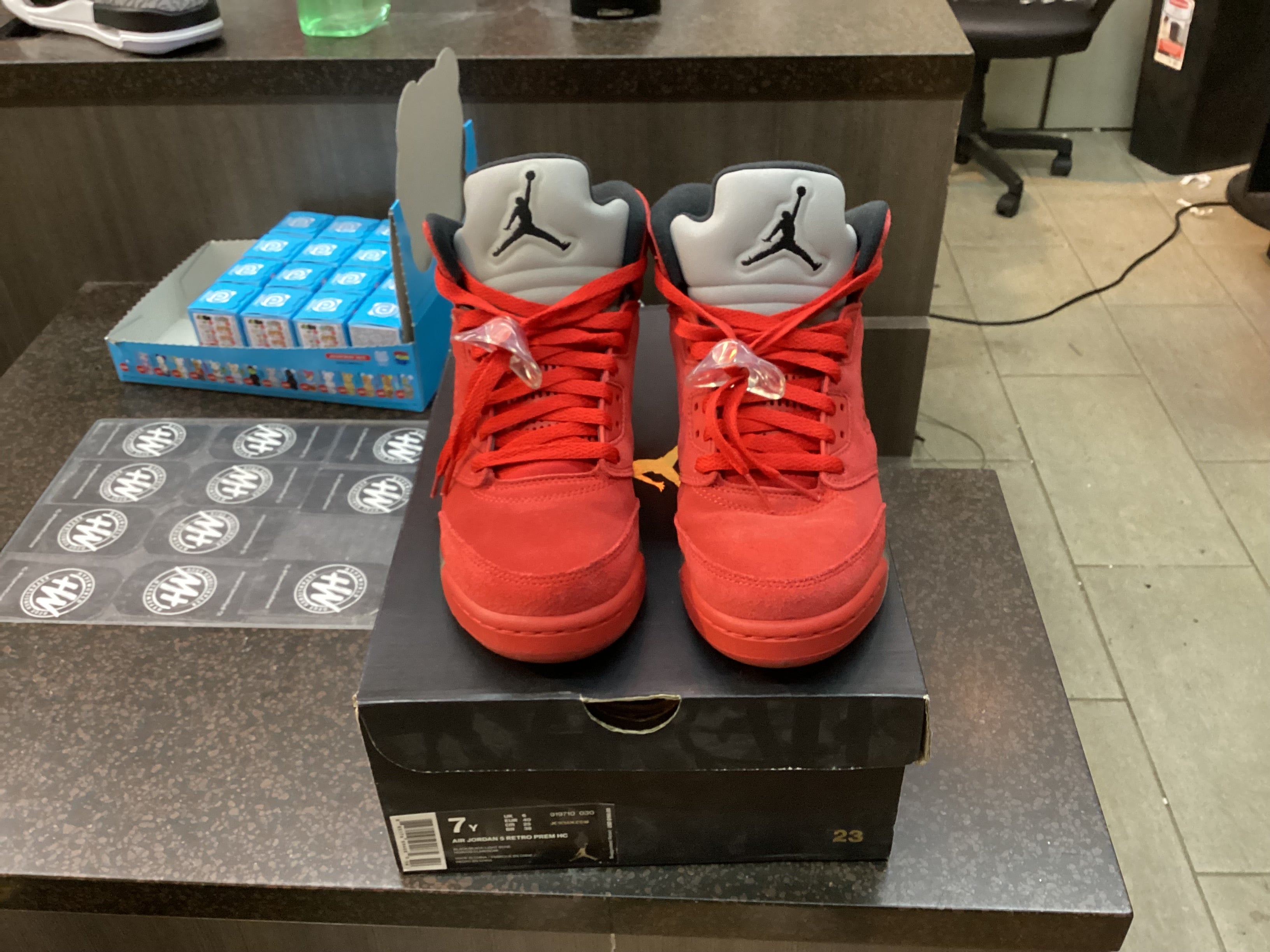 Air Jordan 5 " Red Suede" Preowned