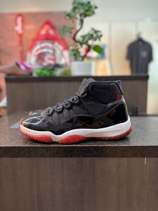 Jordan 11 "Bred" Size 12 Pre Owned *No Box*