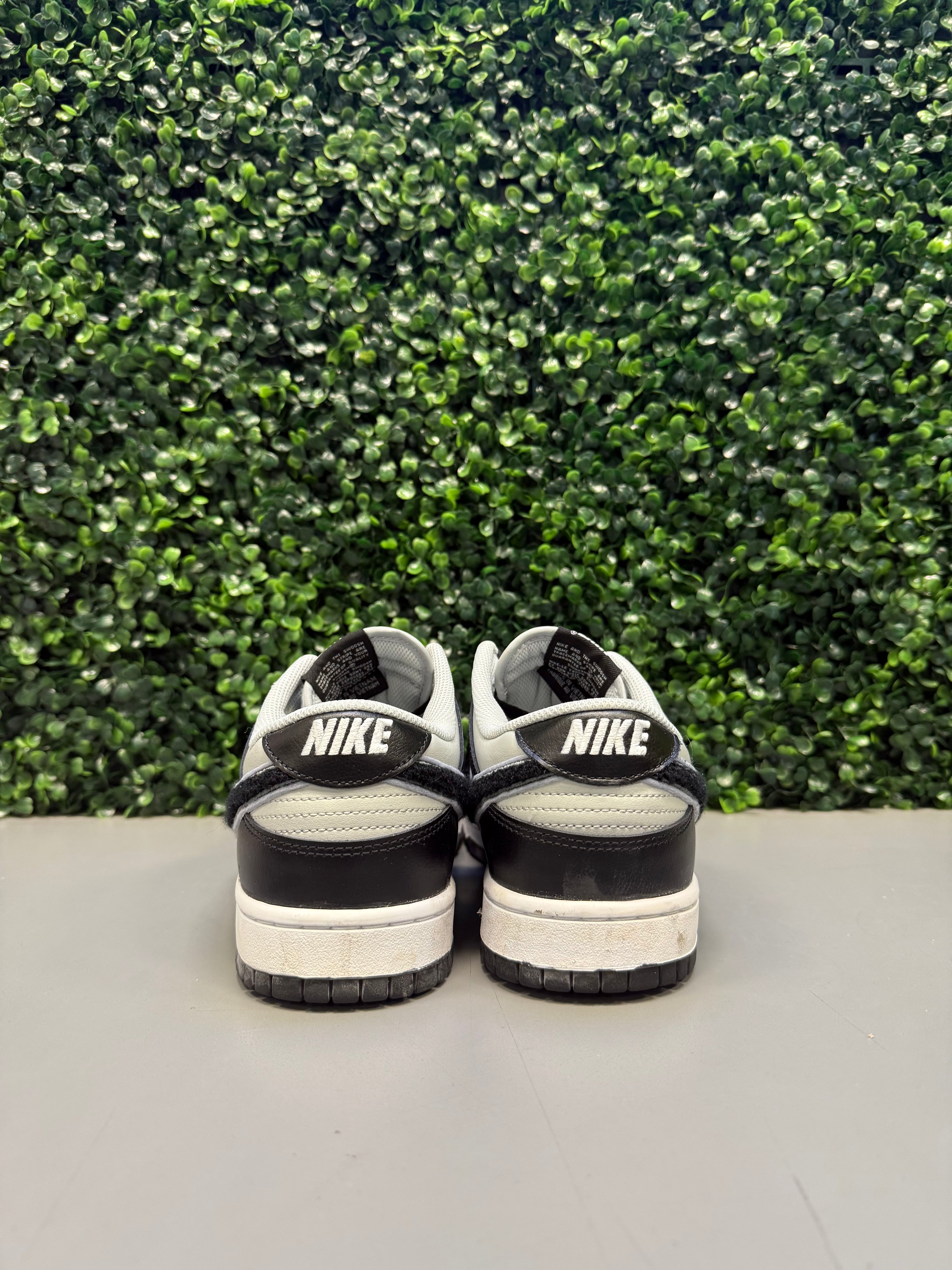 Nike Dunk Low Chenille Swoosh "Black Grey" Size 11.5 Preowned