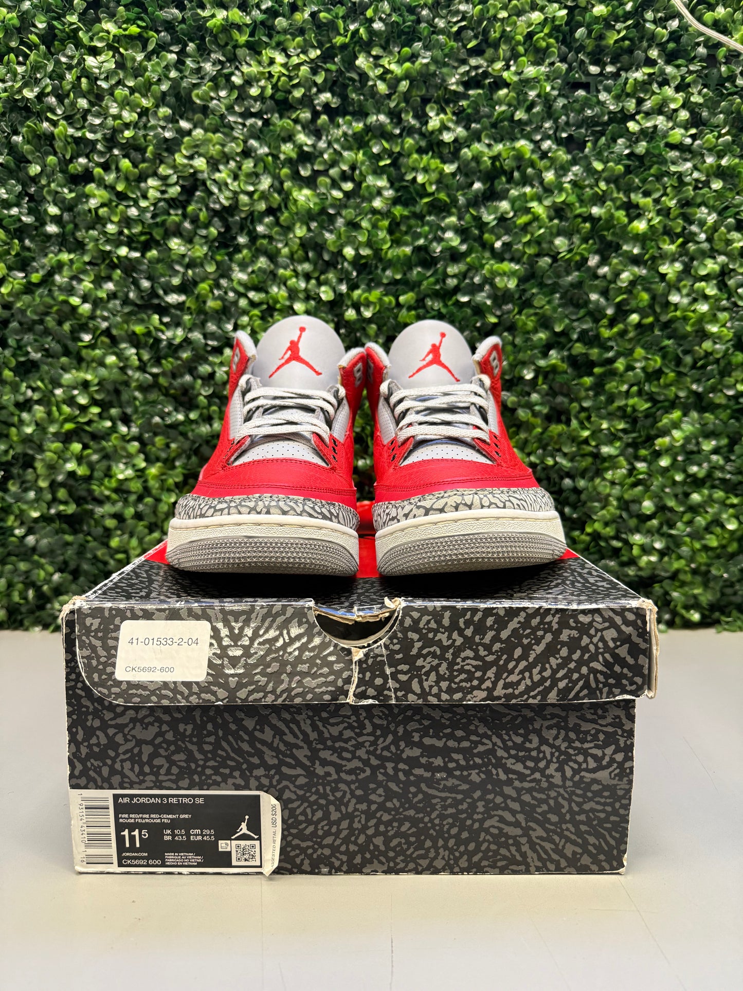 Jordan 3 Retro SE "Unite" Size 11.5 Preowned