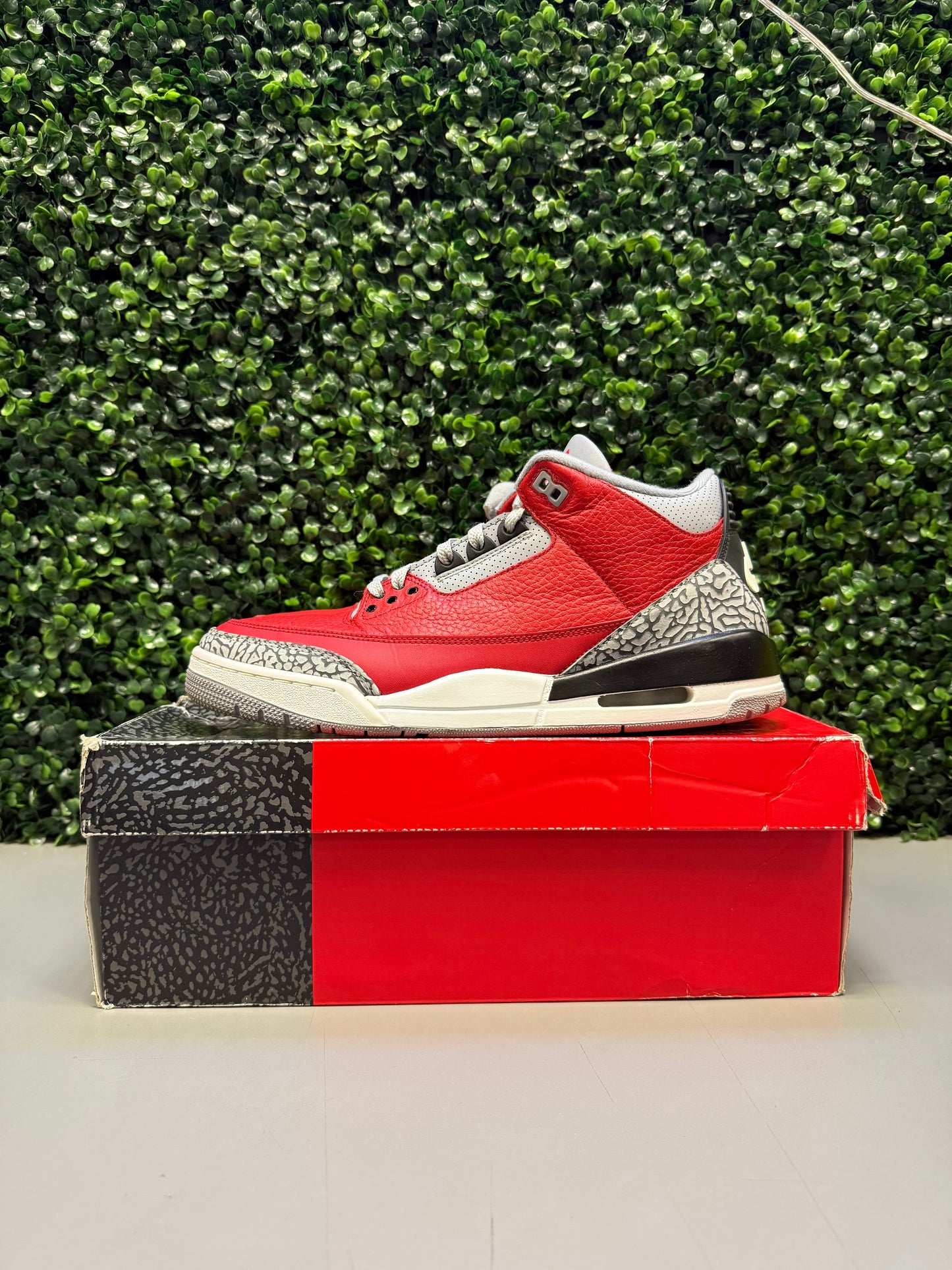 Jordan 3 Retro SE "Unite" Size 11.5 Preowned