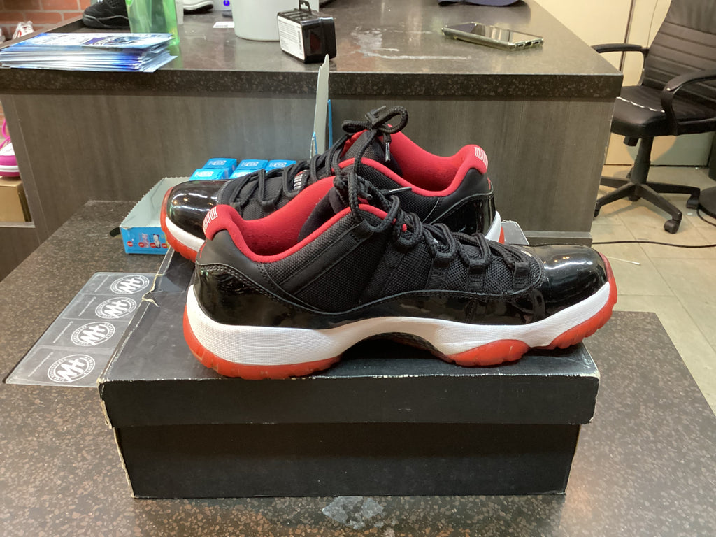 Air Jordan 11 Low "Bred" Preowned