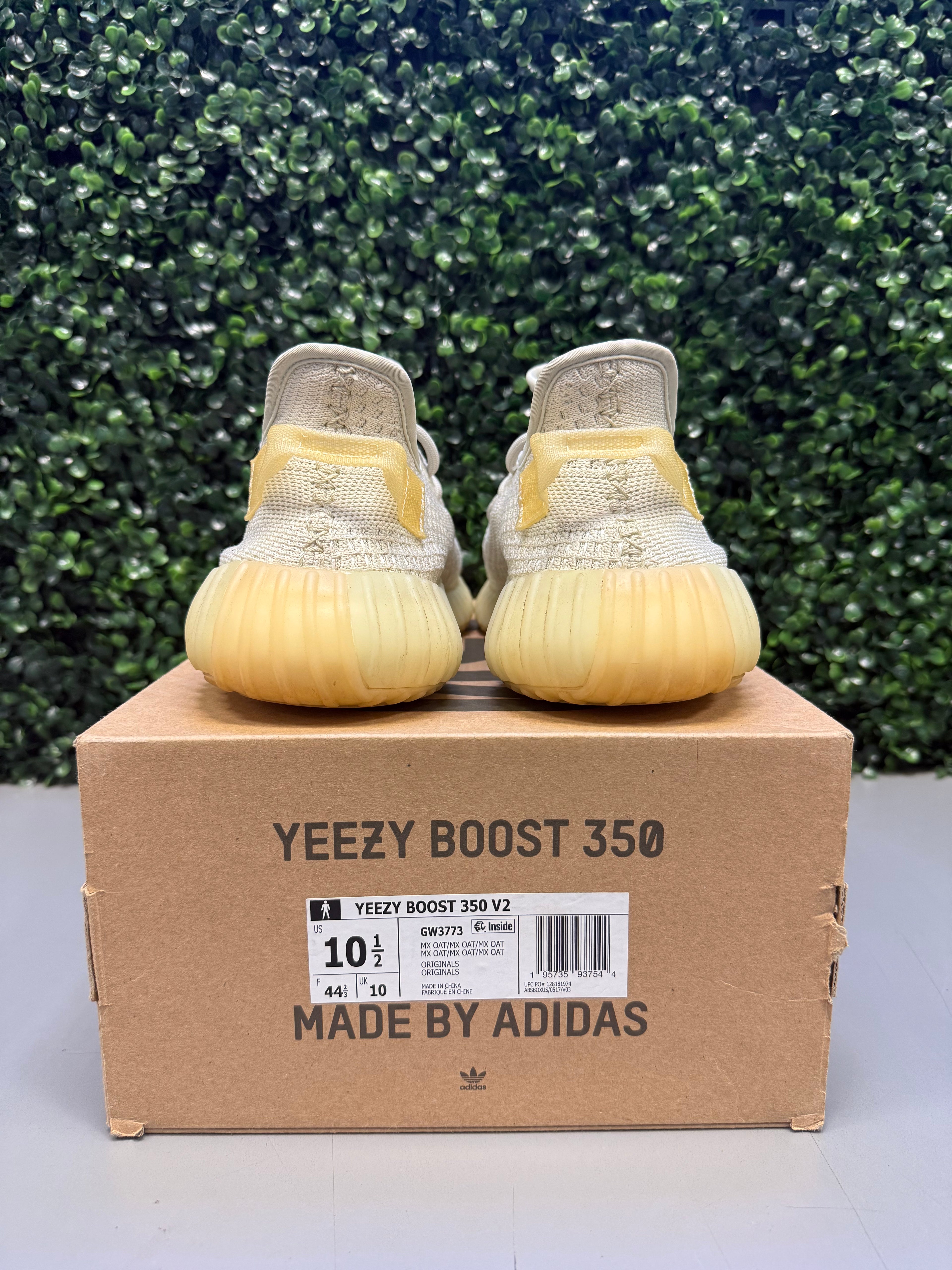 Yeezy 350 "Light" Size 10.5 Preowned