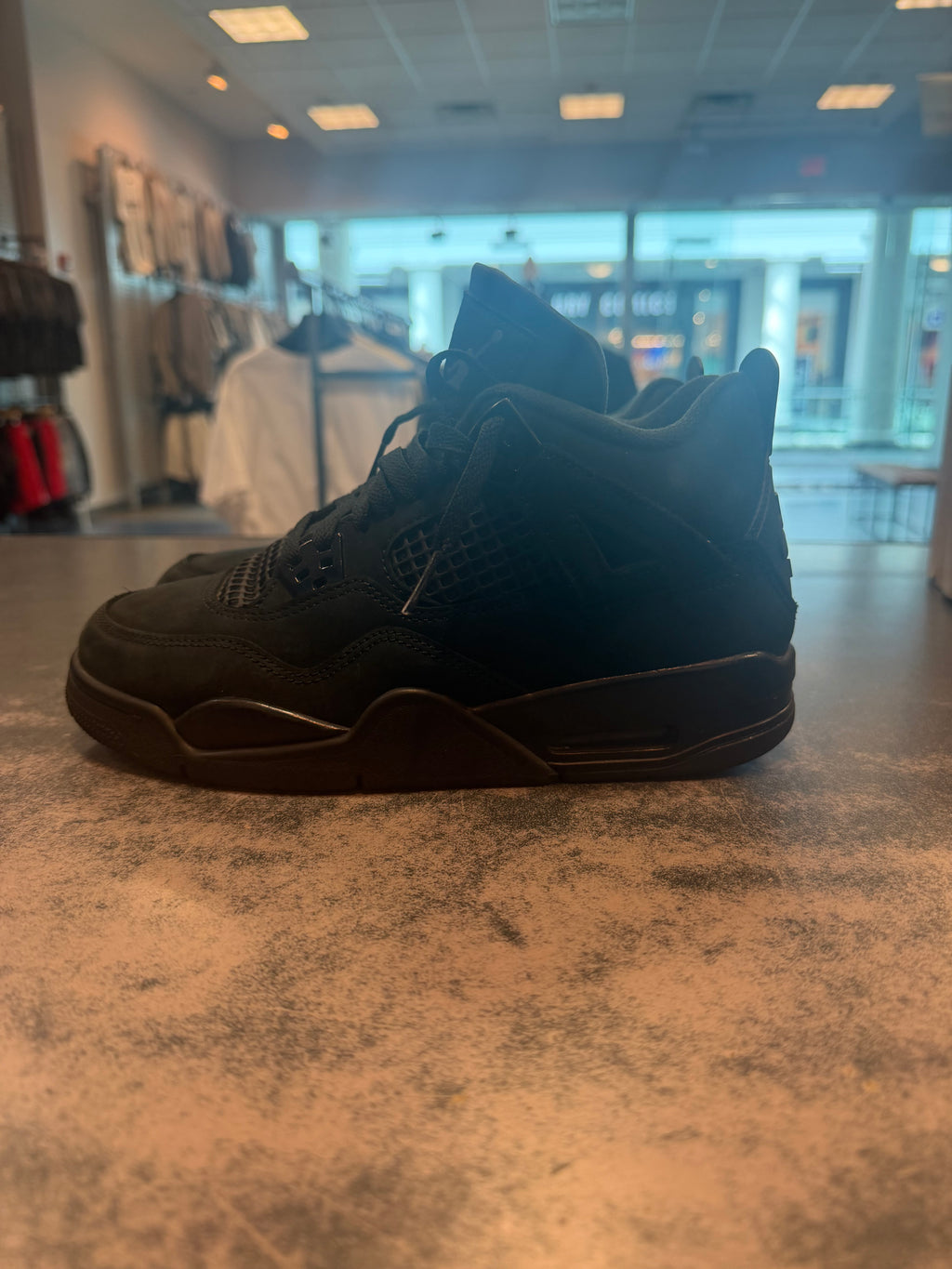 Jordan 4 Retro Black Cat (2025) (GS) Size 6.5Y Preowned (No Box)