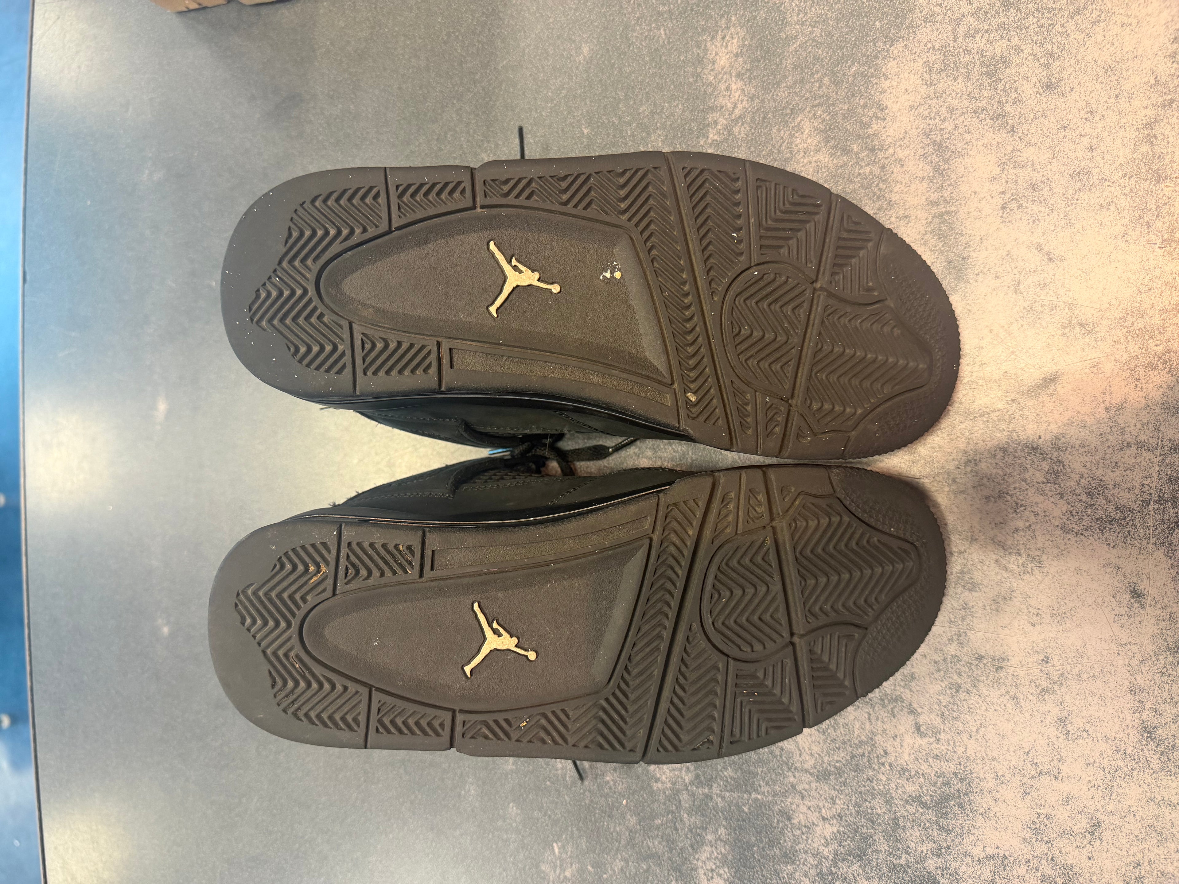 Jordan 4 Retro Black Cat (2025) (GS) Size 6.5Y Preowned (No Box)