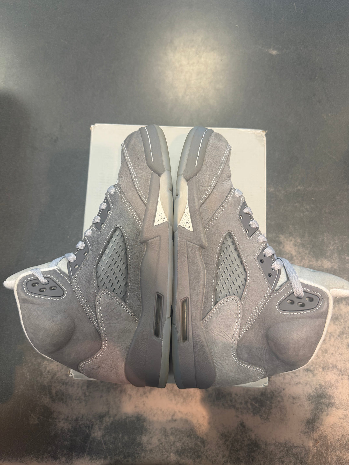 Jordan 5 Retro Wolf Grey (2026) (GS) Size 7Y Preowned