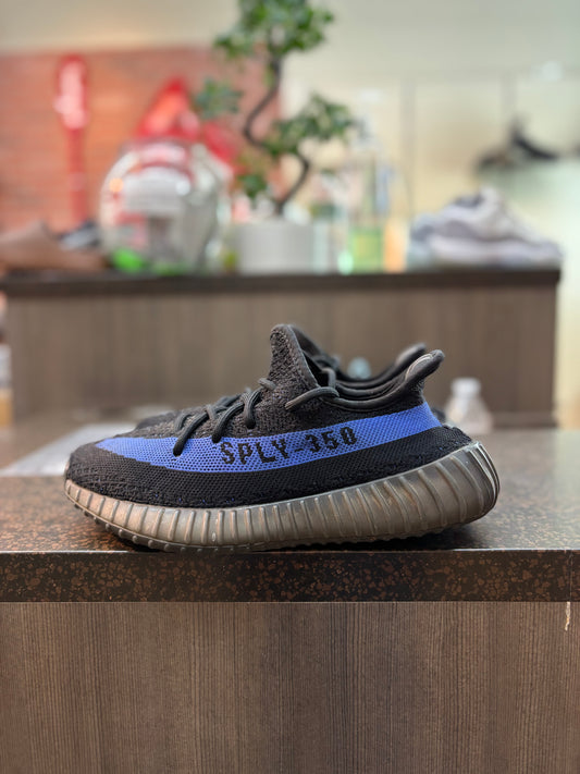 Yeezy 350 v2 "Dazzling Blue" Size 6 Pre Owned *No Box*