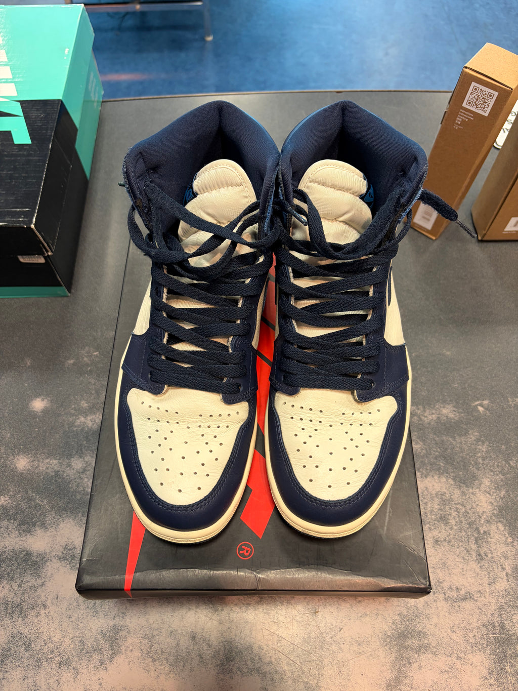 Jordan 1 Retro High Obsidian Size 10.5 Preowned