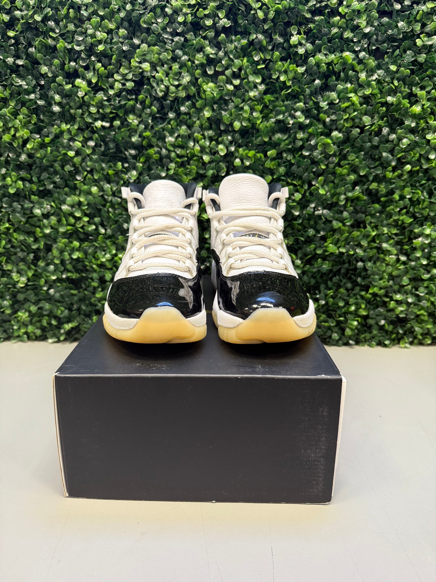 Jordan 11 "DMP Gratitude" Size 9 Preowned