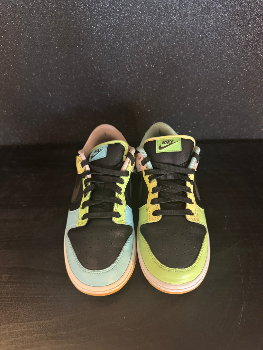 Nike SB Dunk 'FREE .99' Size 8 Preowned with no box