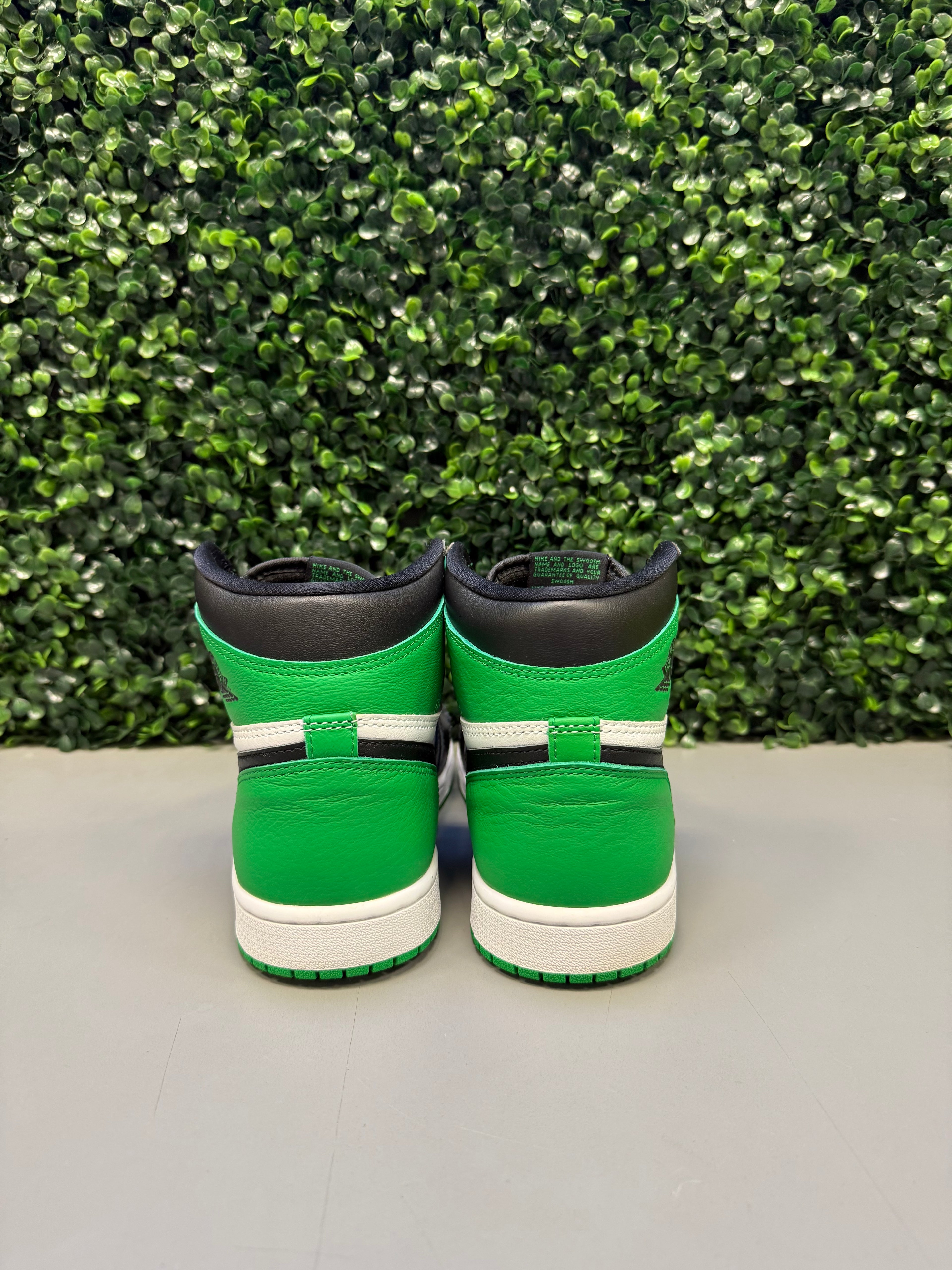 Jordan 1 High "Lucky Green" Size 8.5 Preowned