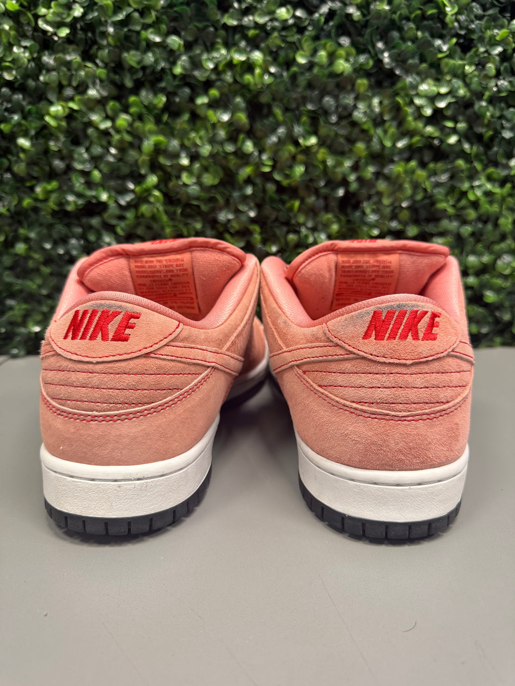 Nike SB Dunk Low "Pink Pig" Size 10 Preowned