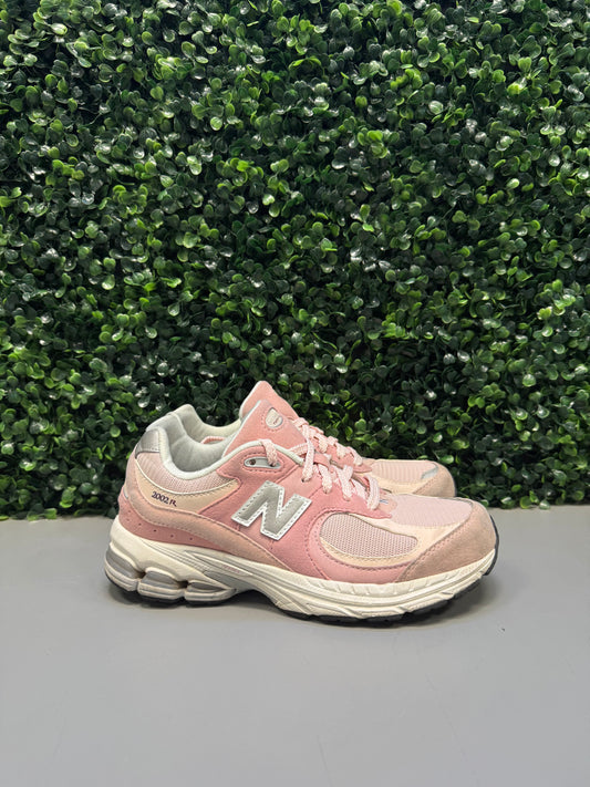 New Balance 2002R "Pink Sand" Size 5.5Y / 7W Preowned